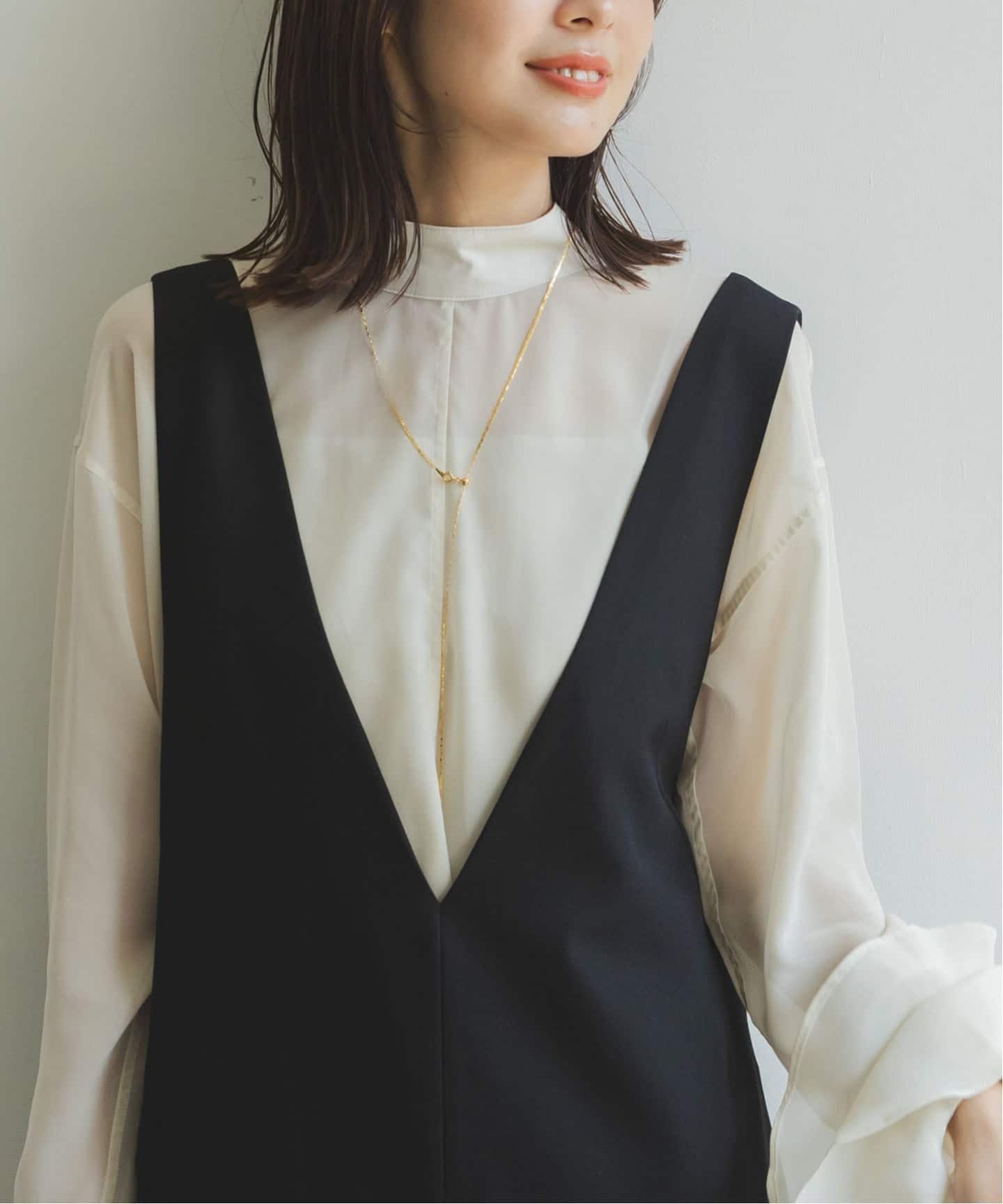 WEB限定追加予約2》ストレートVネックワンピース（ワンピース）｜NOBLE