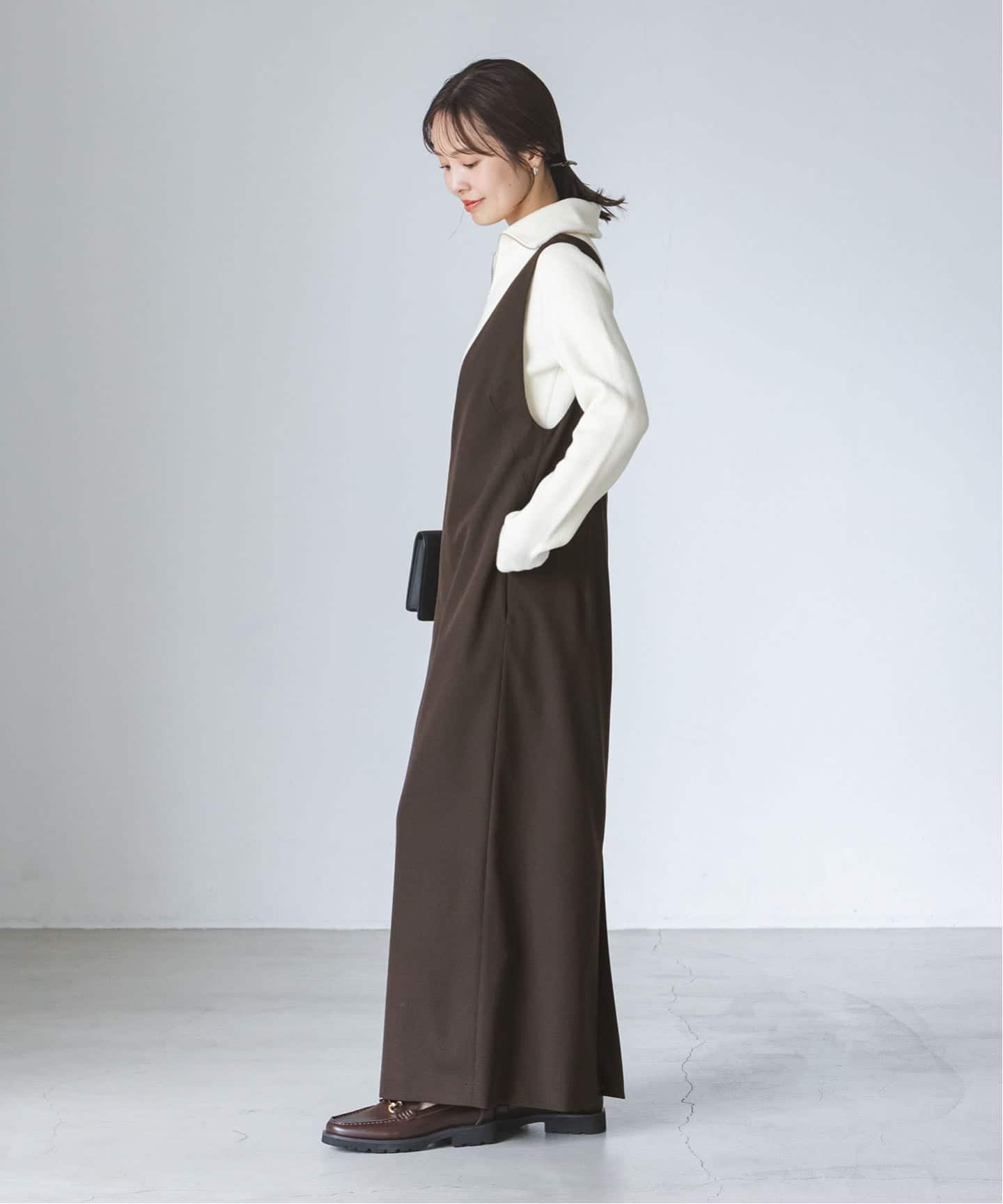 WEB限定追加予約2》ストレートVネックワンピース（ワンピース）｜NOBLE