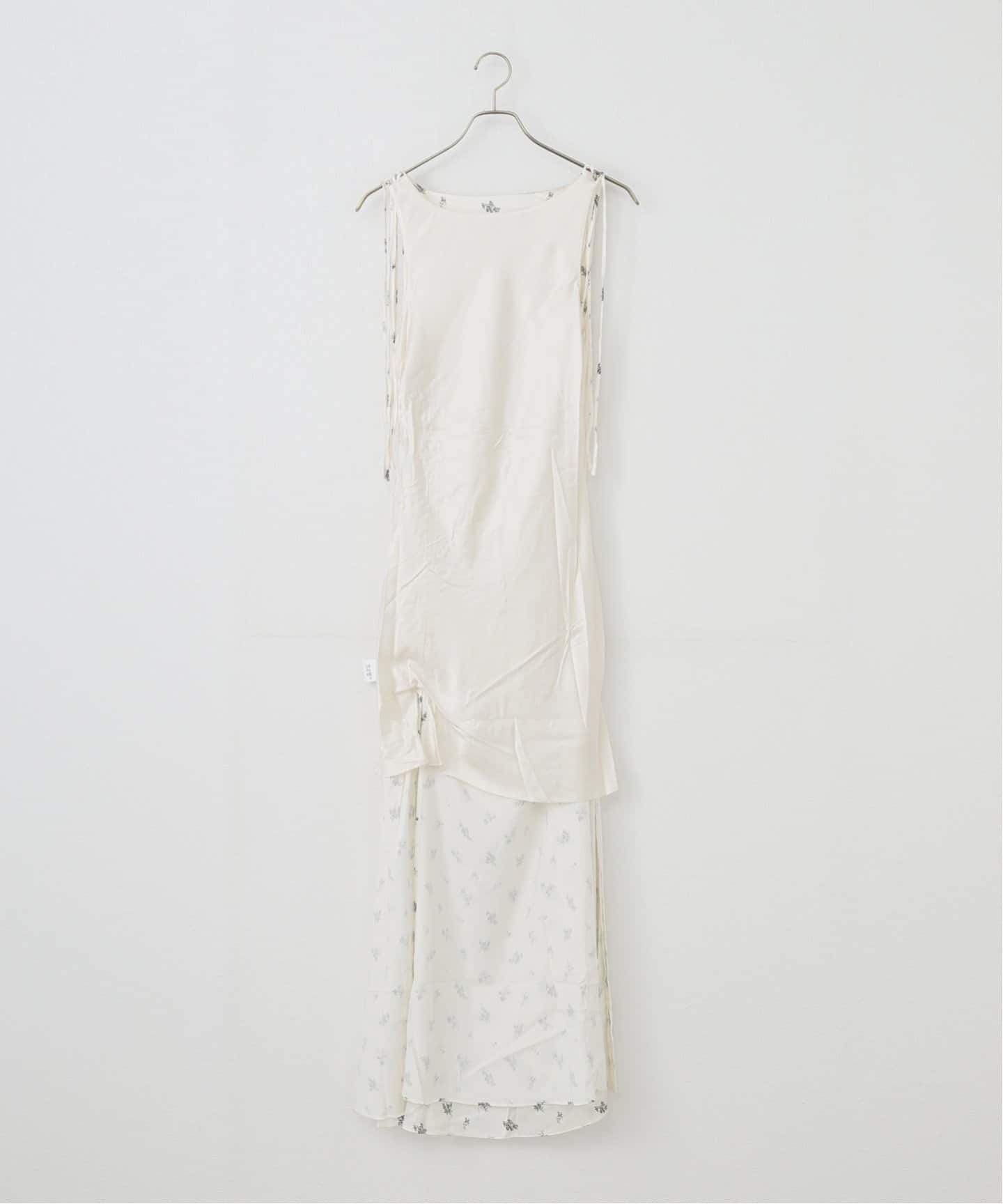 ワンピースその他 Ganni Printed satin gathered one-piece egglet W0262135 W0262 Egret White Satin Gathered Dress | GANNI US