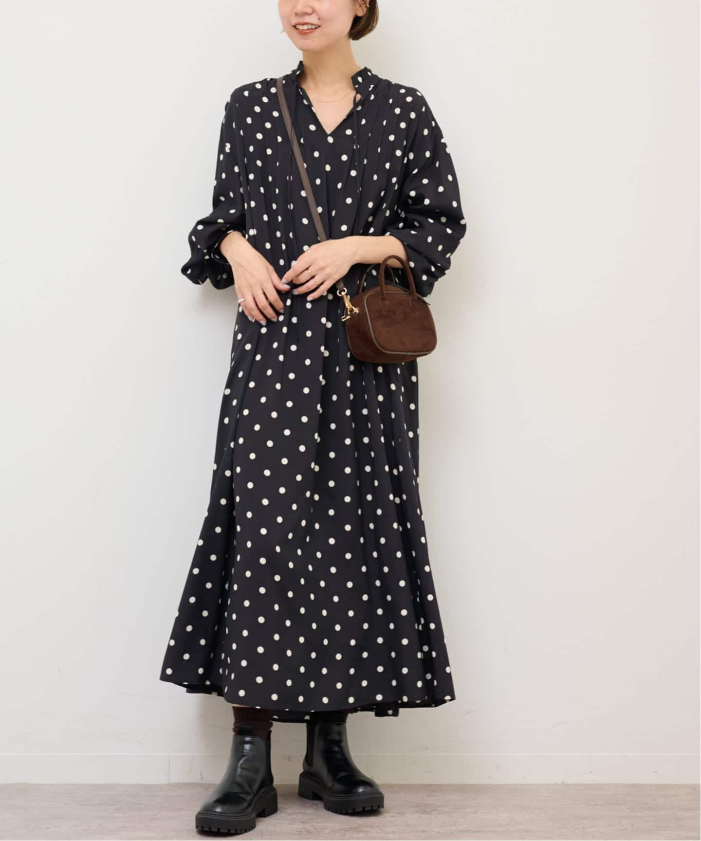 WEB限定》ドットプリントピンタックフレアワンピース（ワンピース