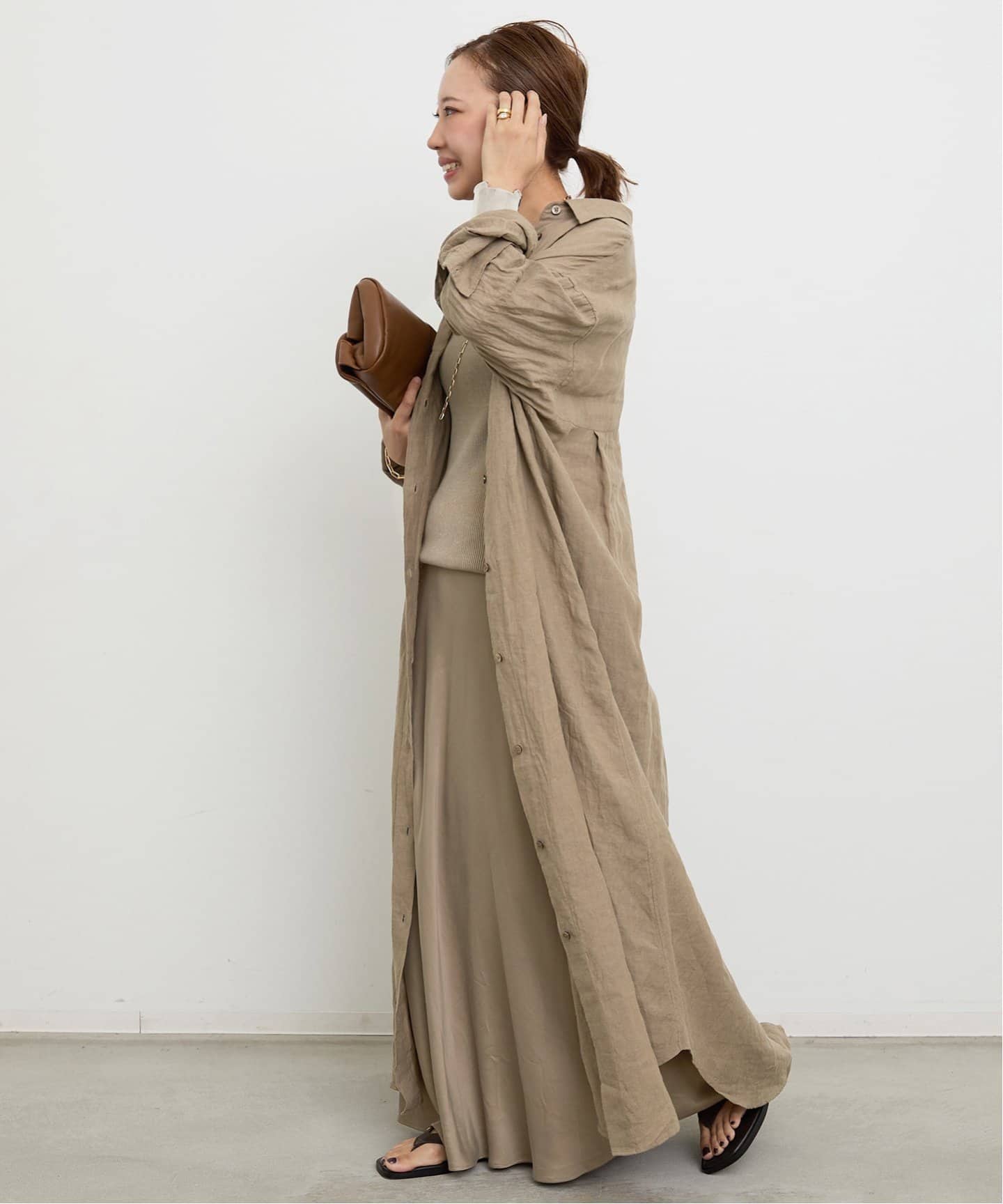 新品 Deuxieme Classe LInen シャツドレス ベージュ 38 新品 Deuxieme Classe LInen シャツドレス ベージュ 38 - メルカリ