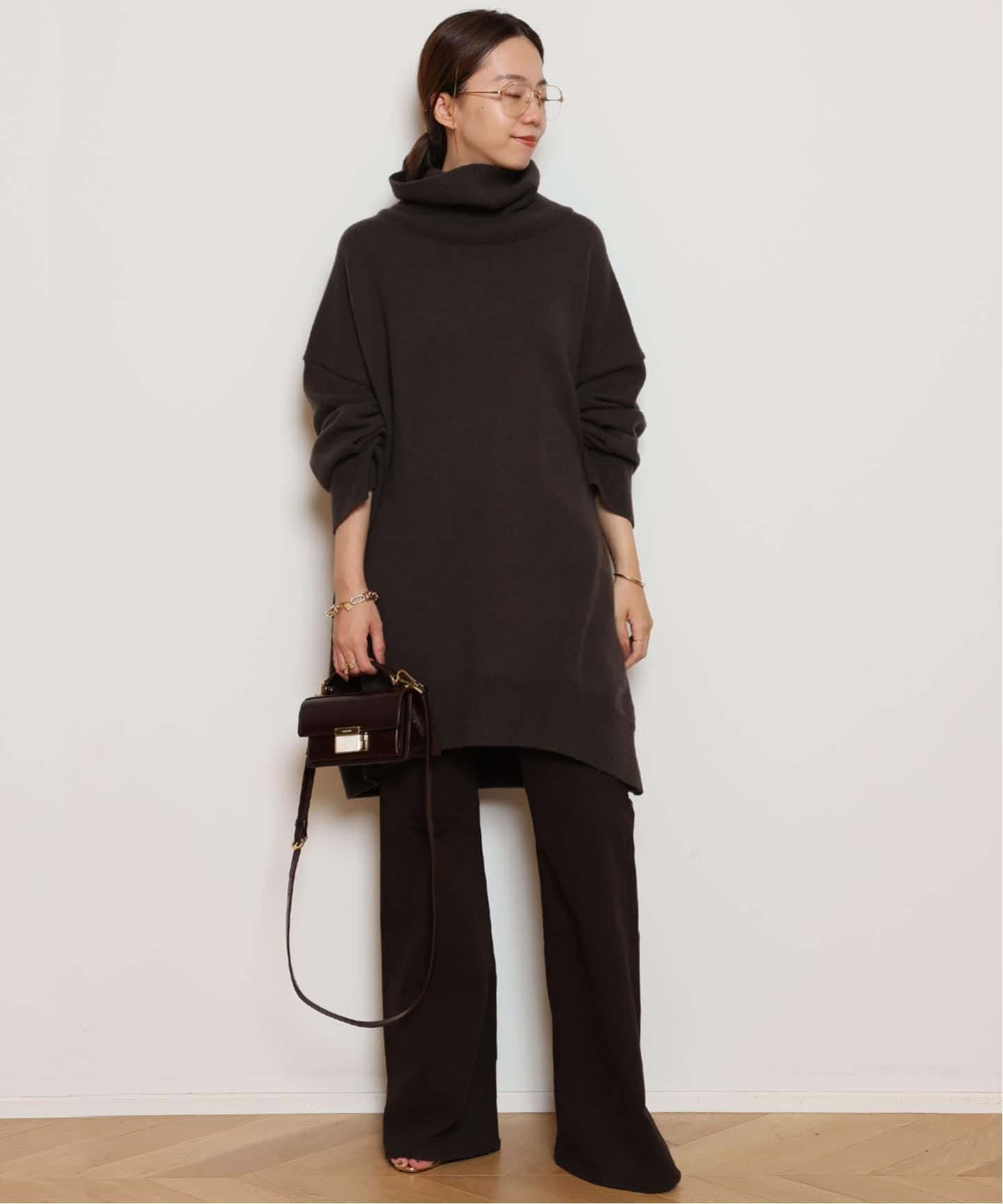 Light タートルネック ニットワンピース（ニットワンピース