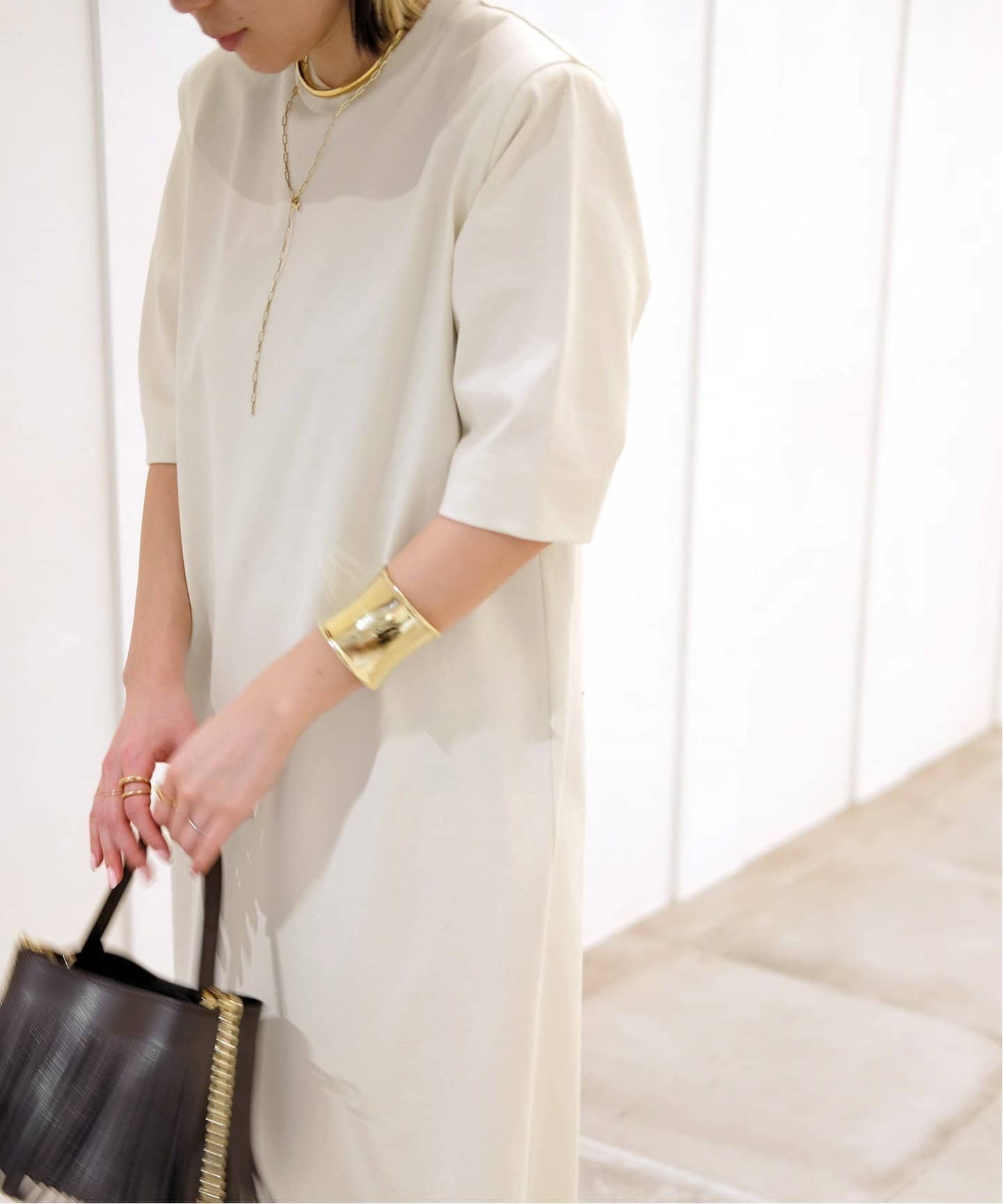 CINOH / チノ】REFINA POWER SHOULDER DRESS（ワンピース）｜AP
