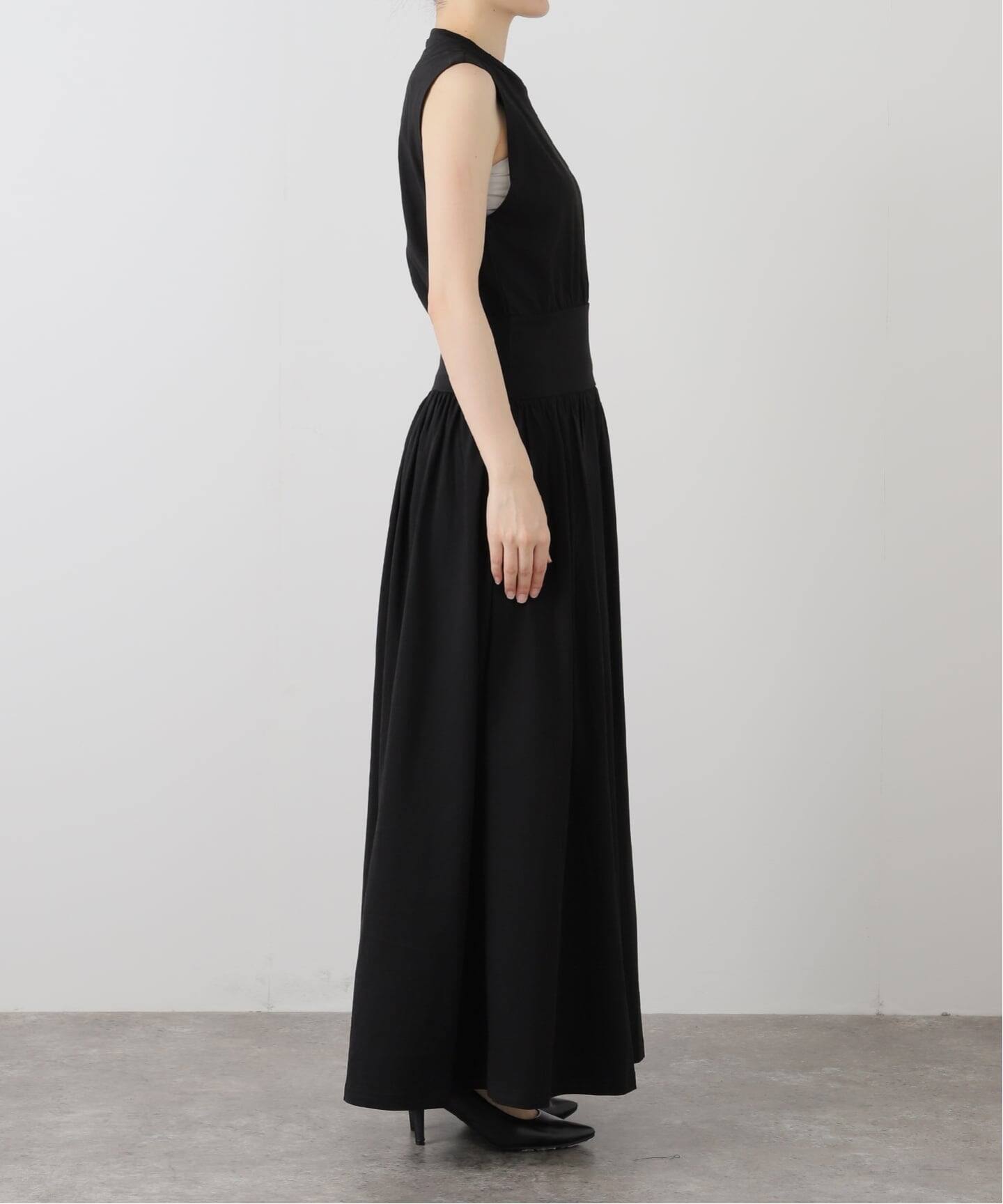 TOTEME/トーテム】SLEEVELESS COTTON TEE DRESS（ワンピース
