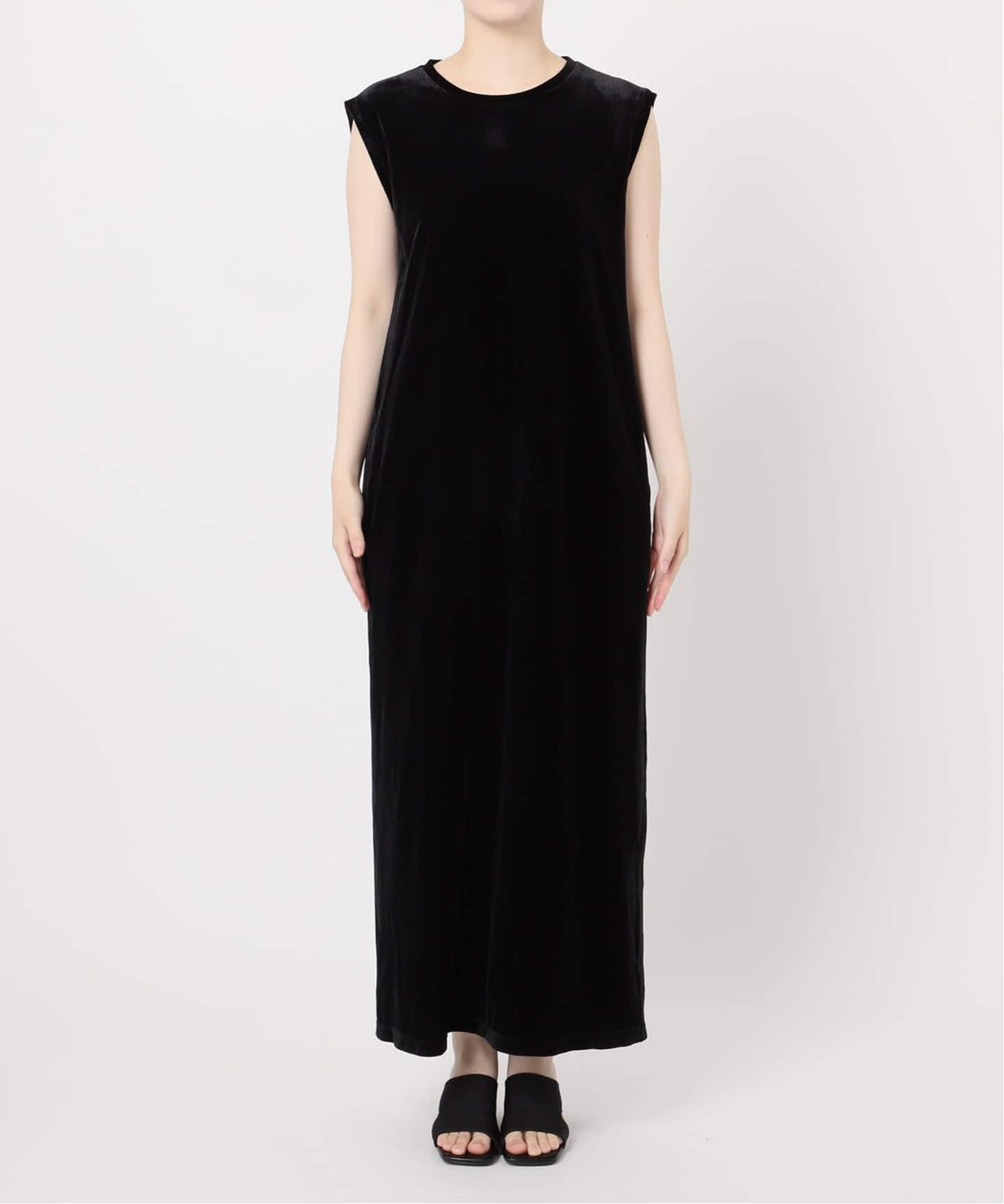 追加》【WEB限定】手洗い可 / クレープベロア Iラインワンピース