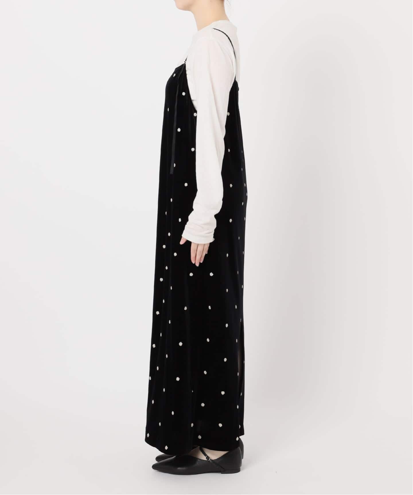 追加3》【WEB限定】手洗い可 / ベロアフラワー刺繍ワンピース