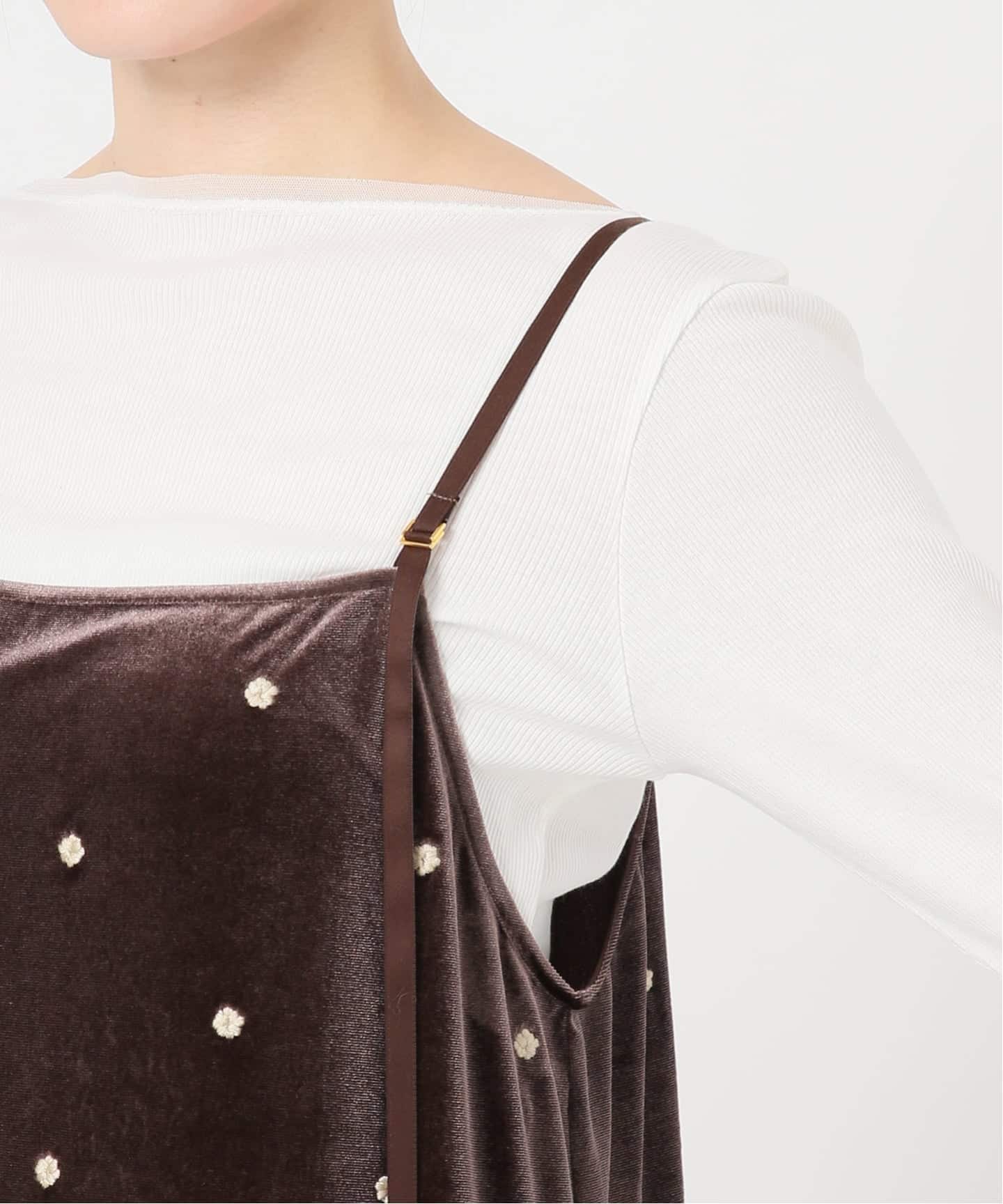 追加4》【WEB限定】手洗い可 / ベロアフラワー刺繍ワンピース