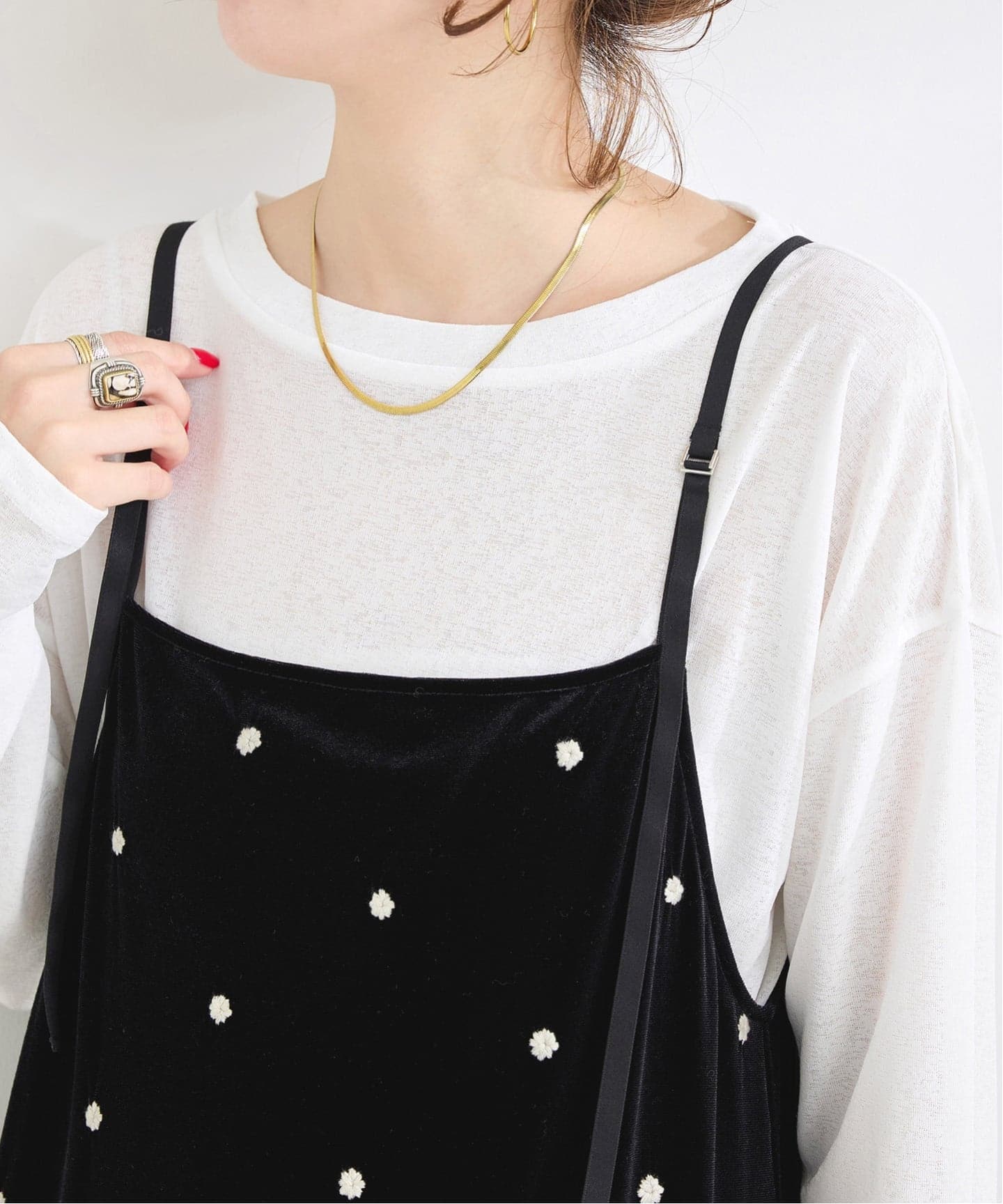 追加6予約》【WEB限定】手洗い可 / ベロアフラワー刺繍ワンピース