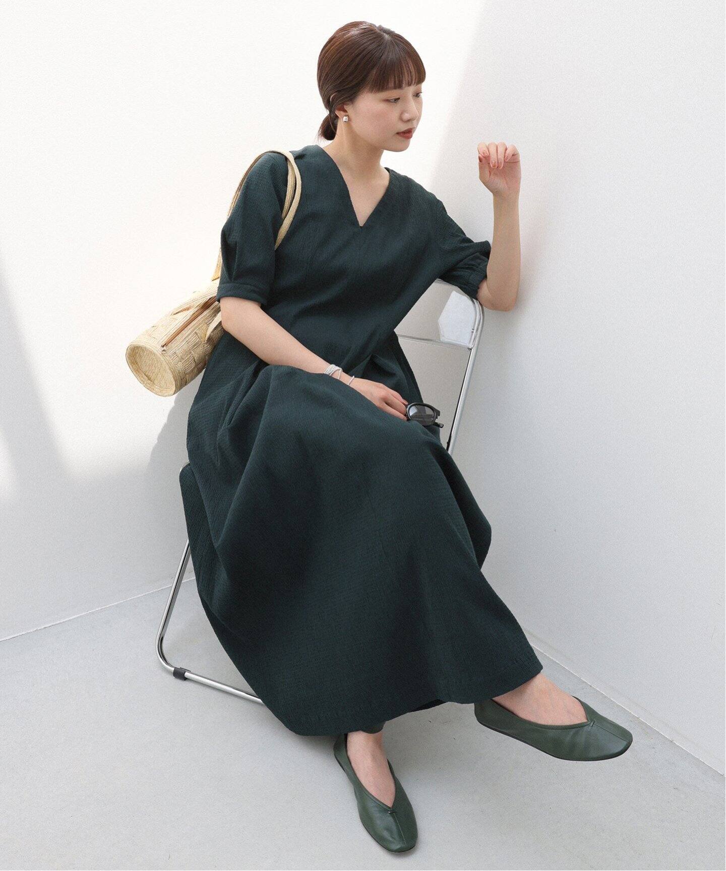 WEB限定/追加2》B. サッカーVネックワンピース（ワンピース）｜IENA