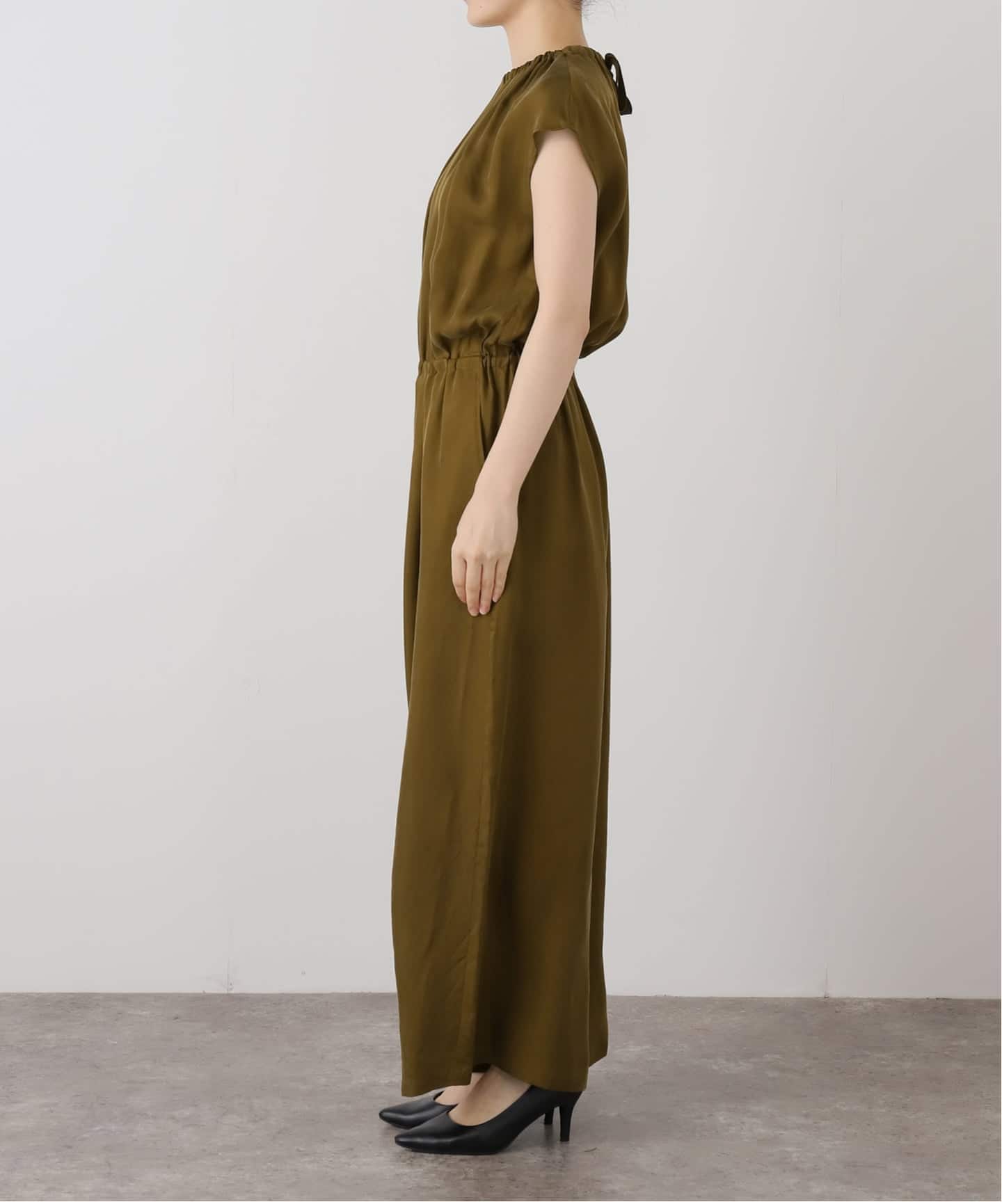 ギャザーネックオールインワン（つなぎ／オールインワン）｜IENA