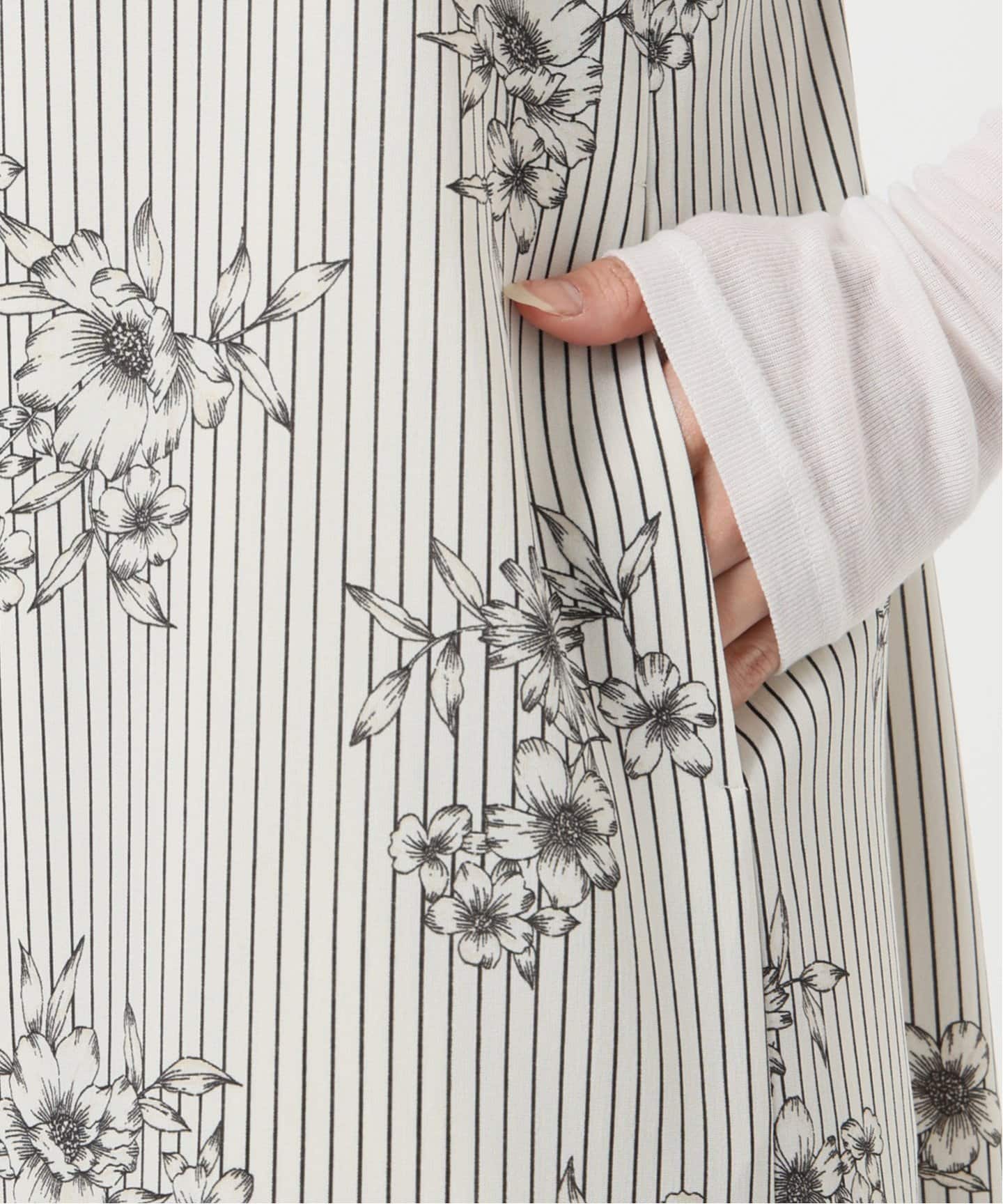 ストライプフラワーキャミワンピース（ワンピース）｜IENA（イエナ）の