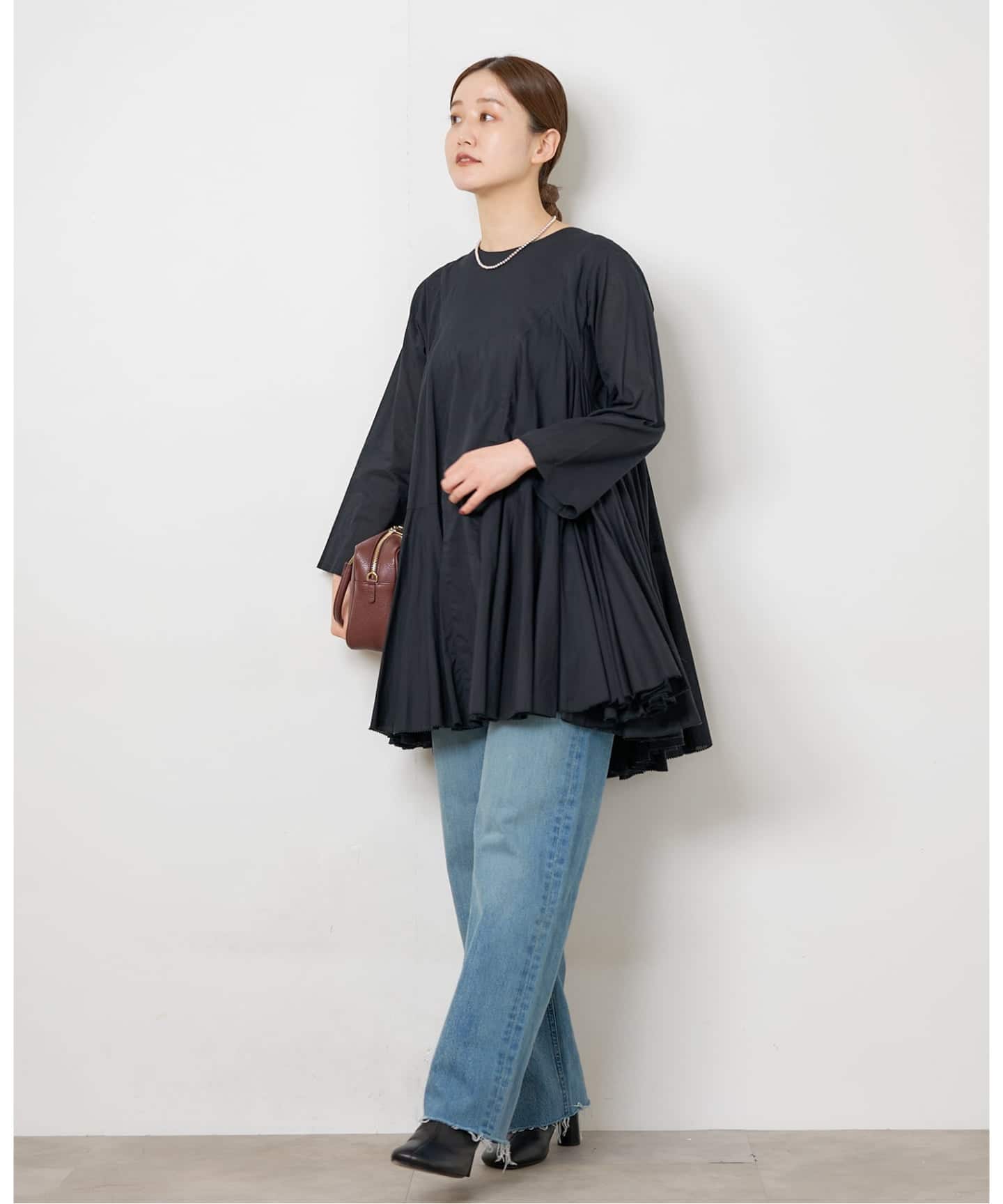 AAYUSHI今期完売ラッフルスリーブカットワークワンピース SFN0201〕ラッフルスリーブカットワークワンピース | AAYUSHI