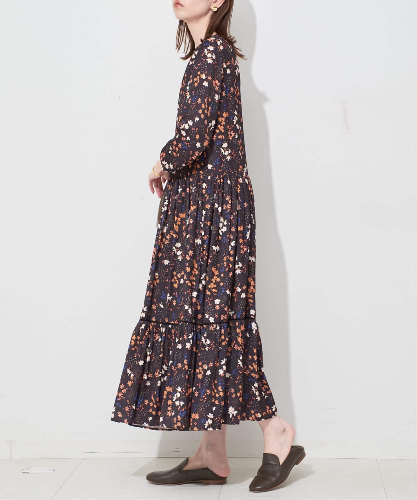 新品タグ付き✨SLOBE IENA フラワープリントワンピース 花柄 ティアード SLOBE IENA（スローブイエナ）の「マルチパターンフラワー