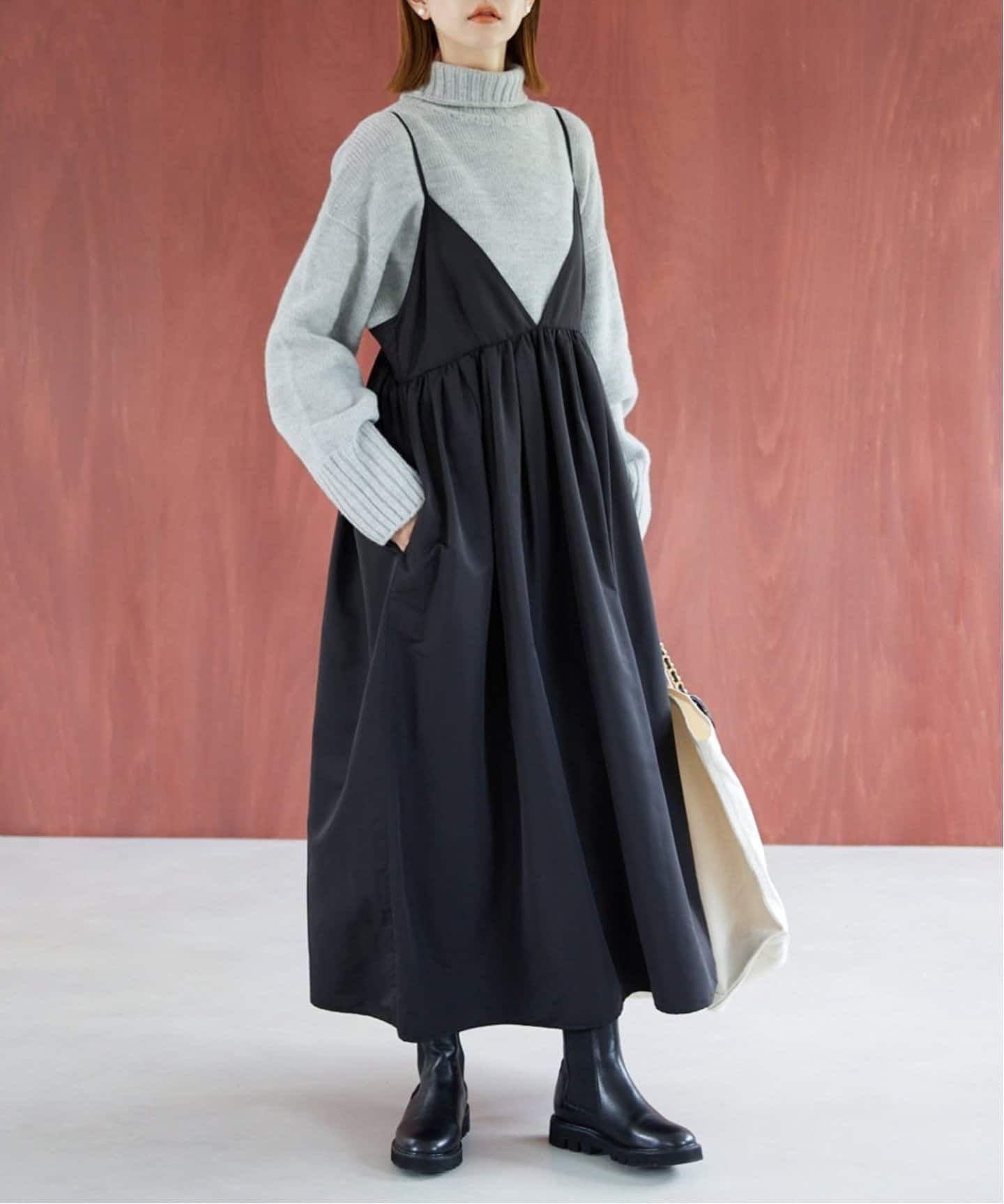 スローブイエナ　タフタギャザーキャミワンピース　ブラック　36 WEB限定/追加3予約》タフタギャザーキャミワンピース（ワンピース