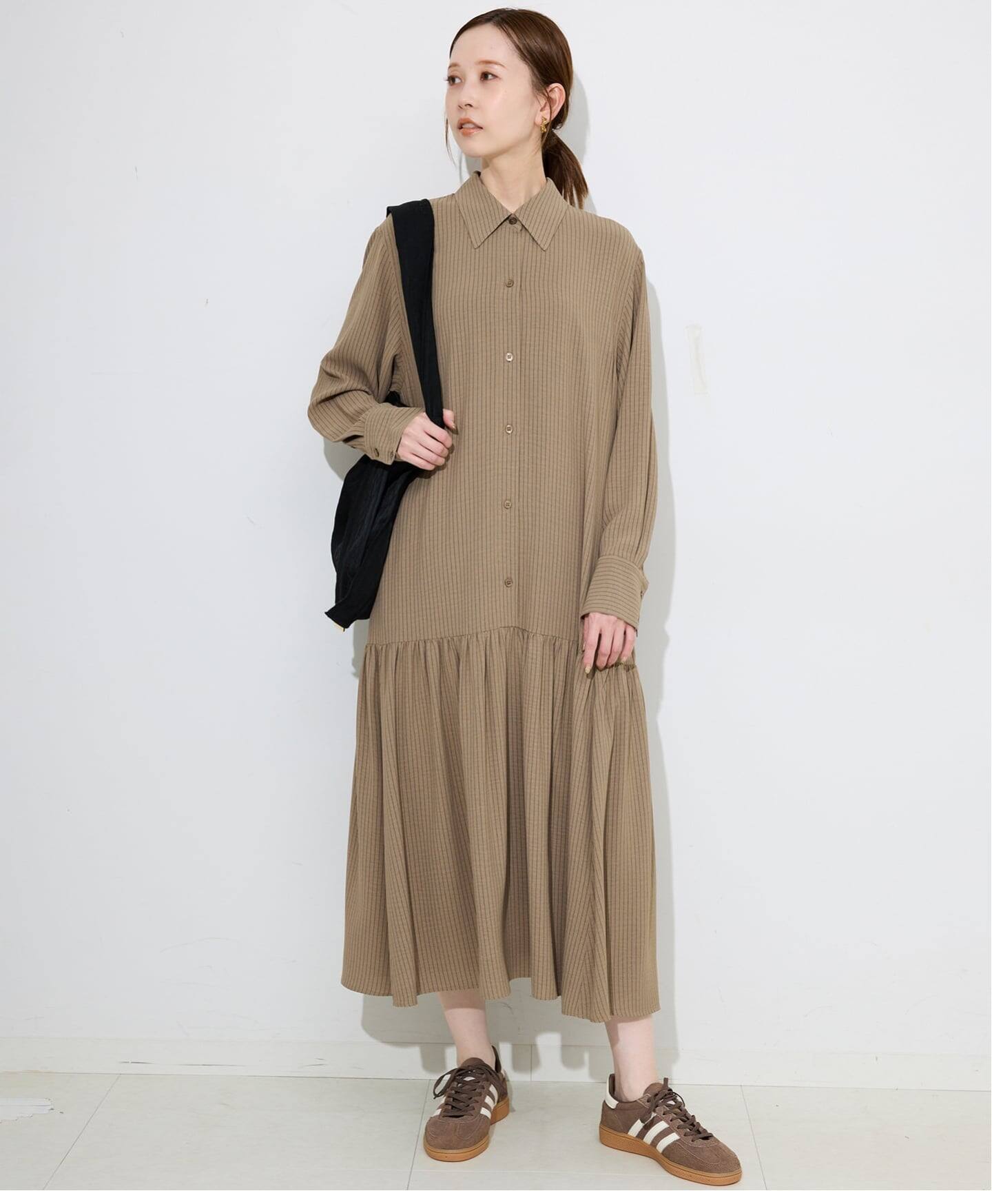 チョークストライプティアードシャツワンピース （ブラウン） ￥15,400 チョークストライプティアードシャツワンピース（ワンピース）｜SLOBE