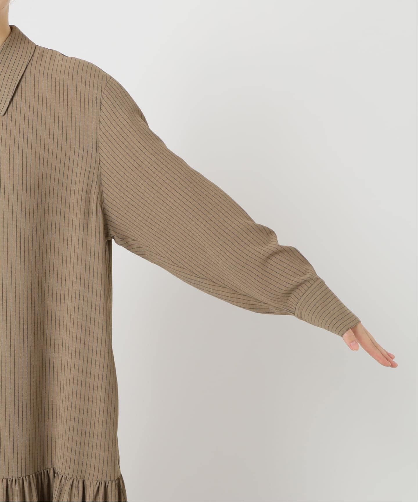 チョークストライプティアードシャツワンピース（ワンピース）｜SLOBE