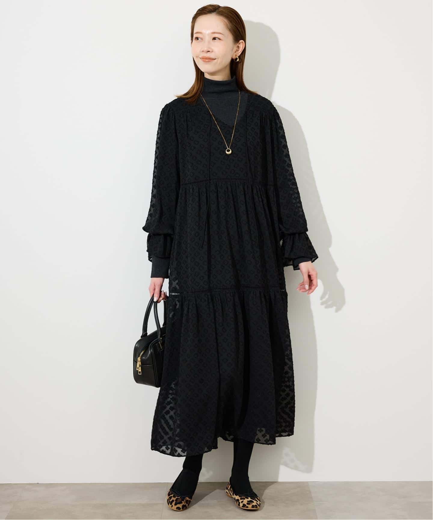 スペースフラワーライトジャカード ボリュームタックフレアスカート