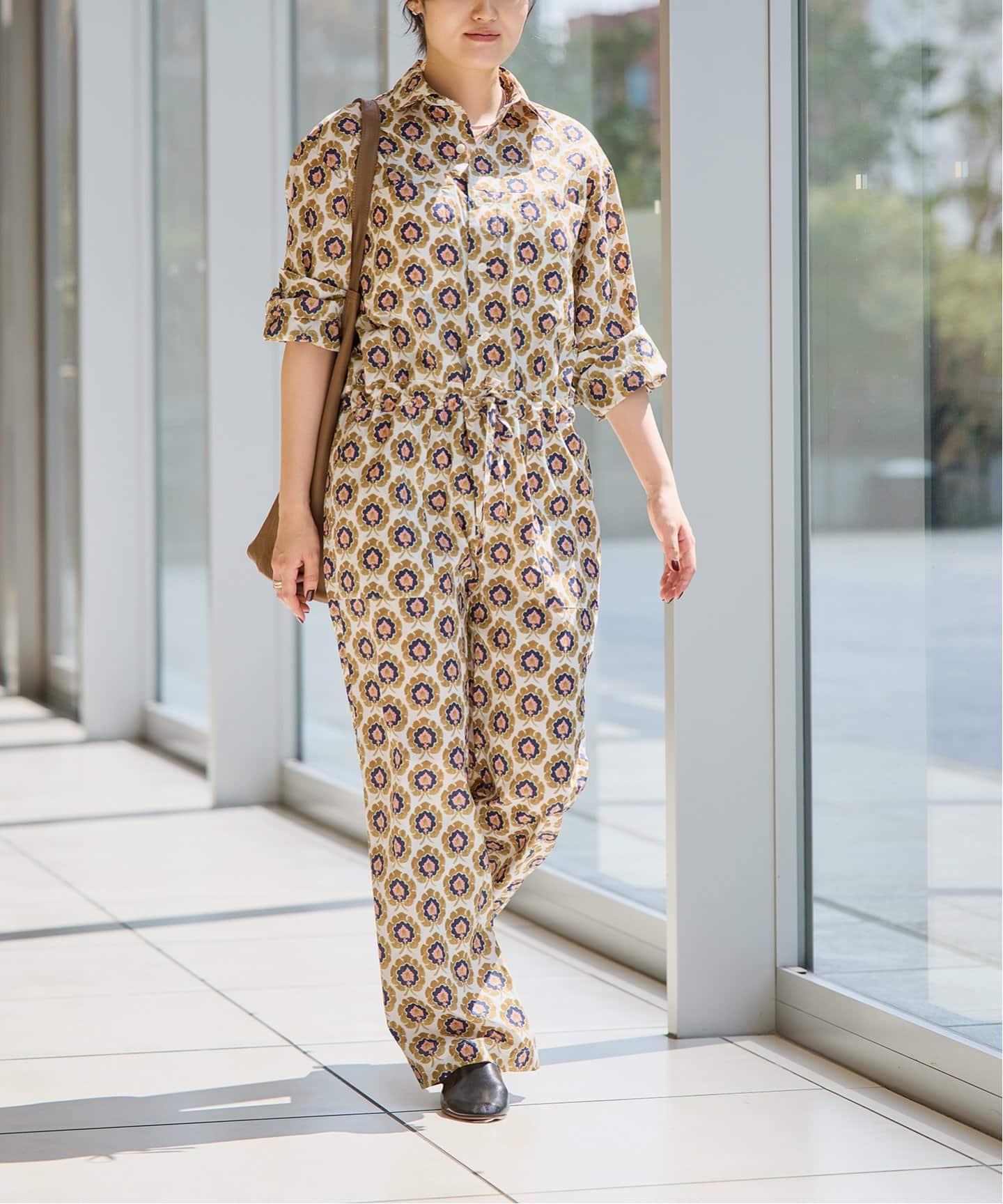 【IENA】 LA BOUCLE LIBERTYコットンローンオールインワン IENA LA BOUCLE LIBERTYコットンローンオールインワン（つなぎ