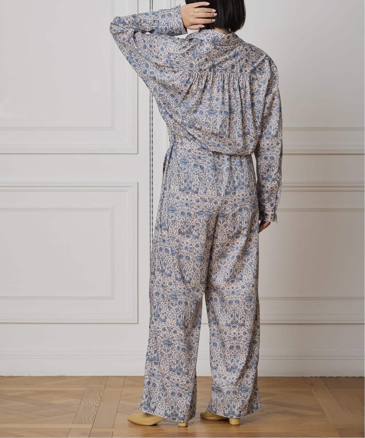 ❣️大人気　❣️今季物　❣️完売品　IENA オールインワン IENA LA BOUCLE LIBERTYコットンローンオールインワン（つなぎ