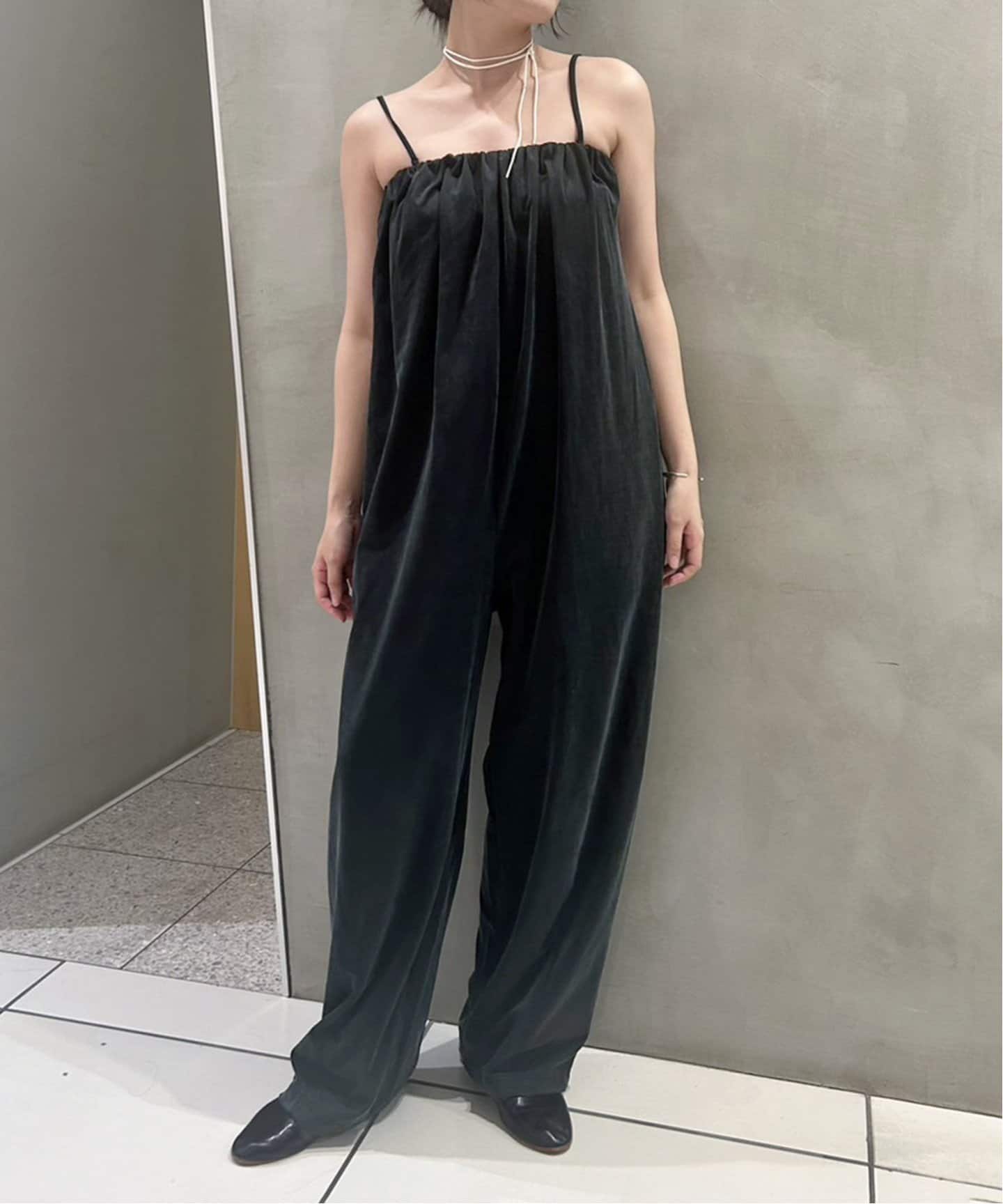 IENA LA BOUCLE コードレーンニドム オールインワン ブラック IENA LA BOUCLE（イエナラブークル）の「IENA LA BOUCLE コード