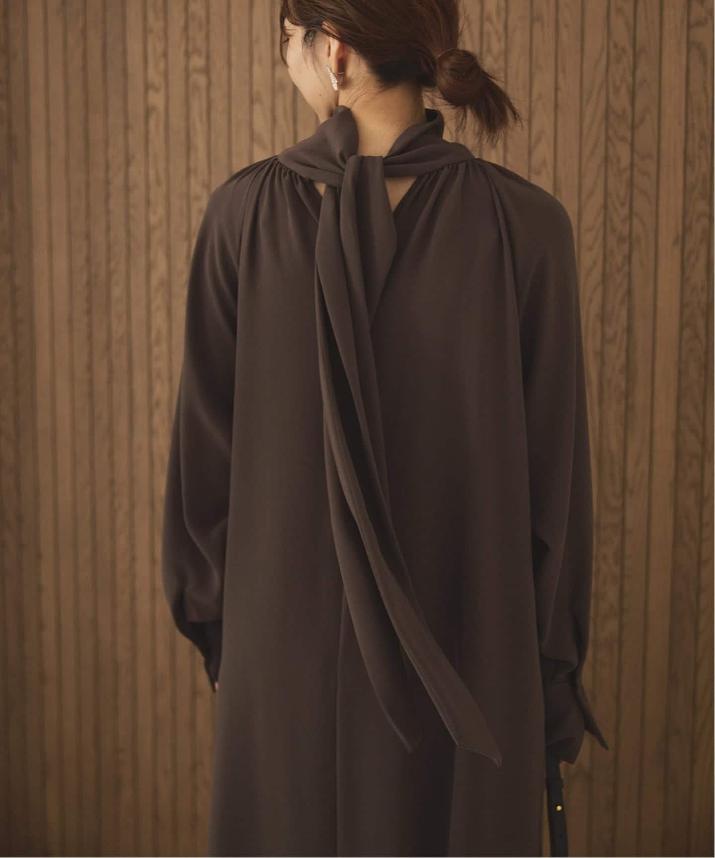 美品✨ヴェルメイユパーイエナ ボウタイワンピース ロング丈 花柄 ブルー 美品✨ヴェルメイユパーイエナ ボウタイワンピース ロング丈 花