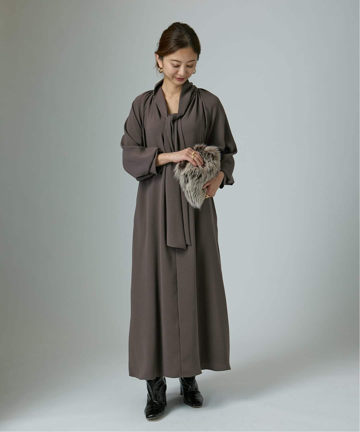 美品✨ヴェルメイユパーイエナ ニットワンピース 前後2way ロング ブラウン 追加》NEW 2WAY ボウタイワンピース（ワンピース）｜VERMEIL par iena