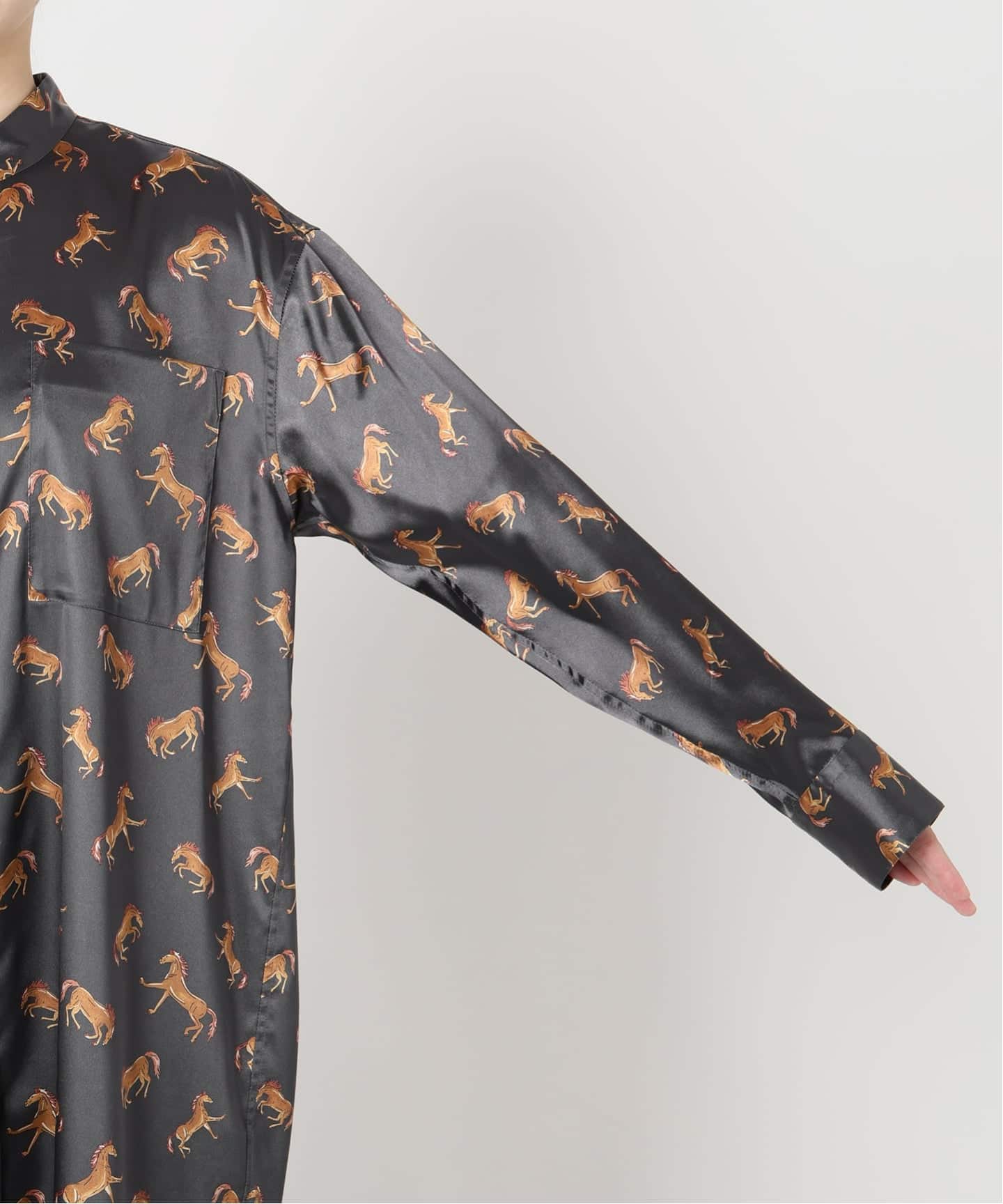 Horsey Pattern シャツワンピース（シャツワンピース）｜VERMEIL par