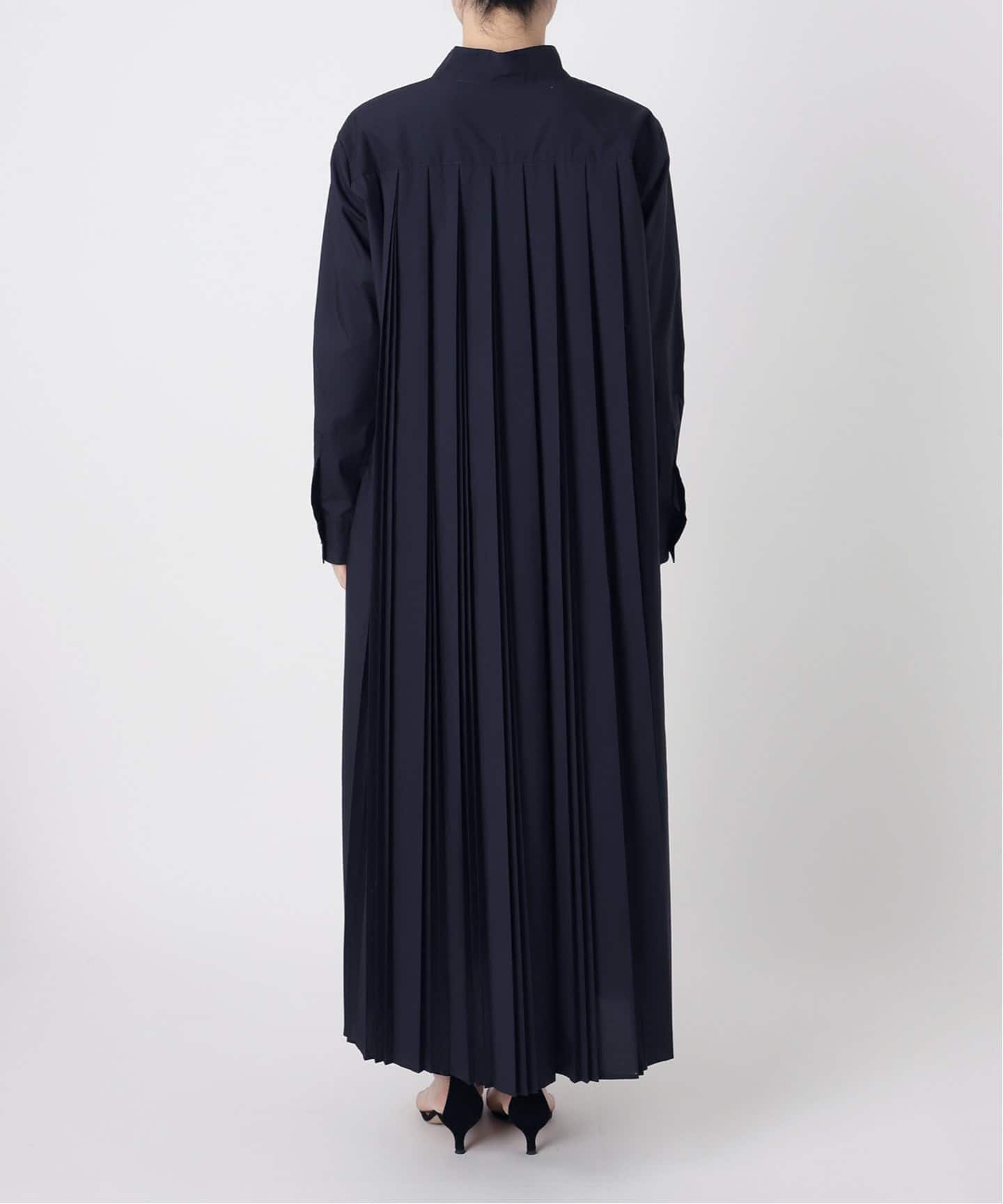 コットンタイプライターバックプリーツワンピース（ワンピース