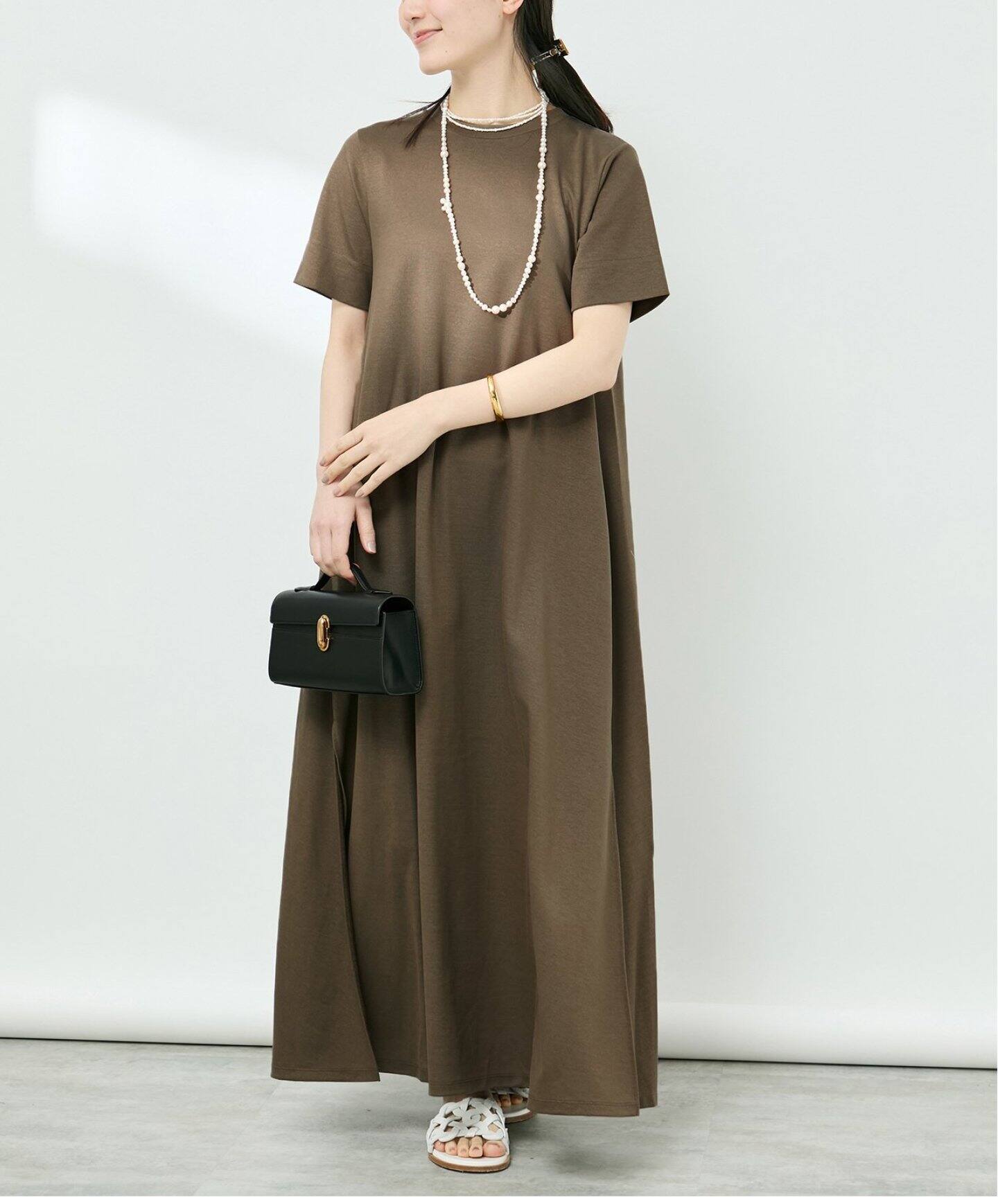 25SS【VERMEIL par iena】ブライトマキシカットワンピース 25SS【VERMEIL par iena】ブライトマキシカットワンピース