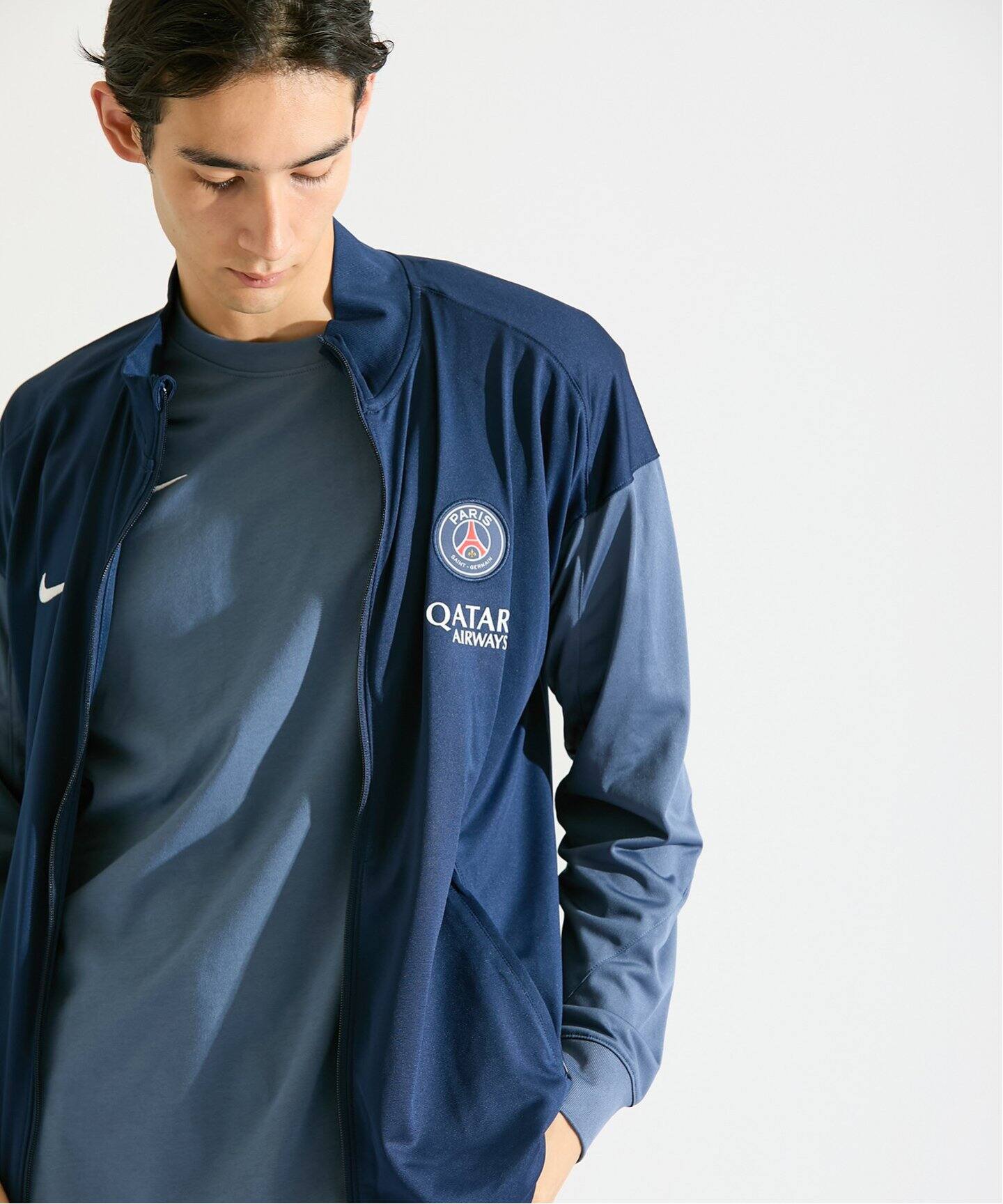 ★人気【NIKE】★PARIS SAINT-GERMAIN プルオーバー フーデ.ィ★ ☆人気【NIKE】☆PARIS SAINT-GERMAIN プルオーバー フーデ.ィ