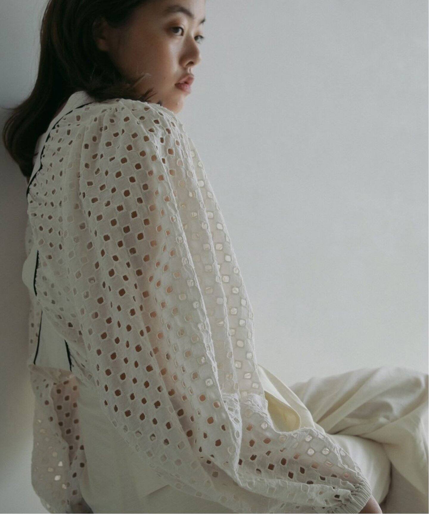 anuke Volume Cutwork Blouse（シャツ／ブラウス）｜BOICE FROM 