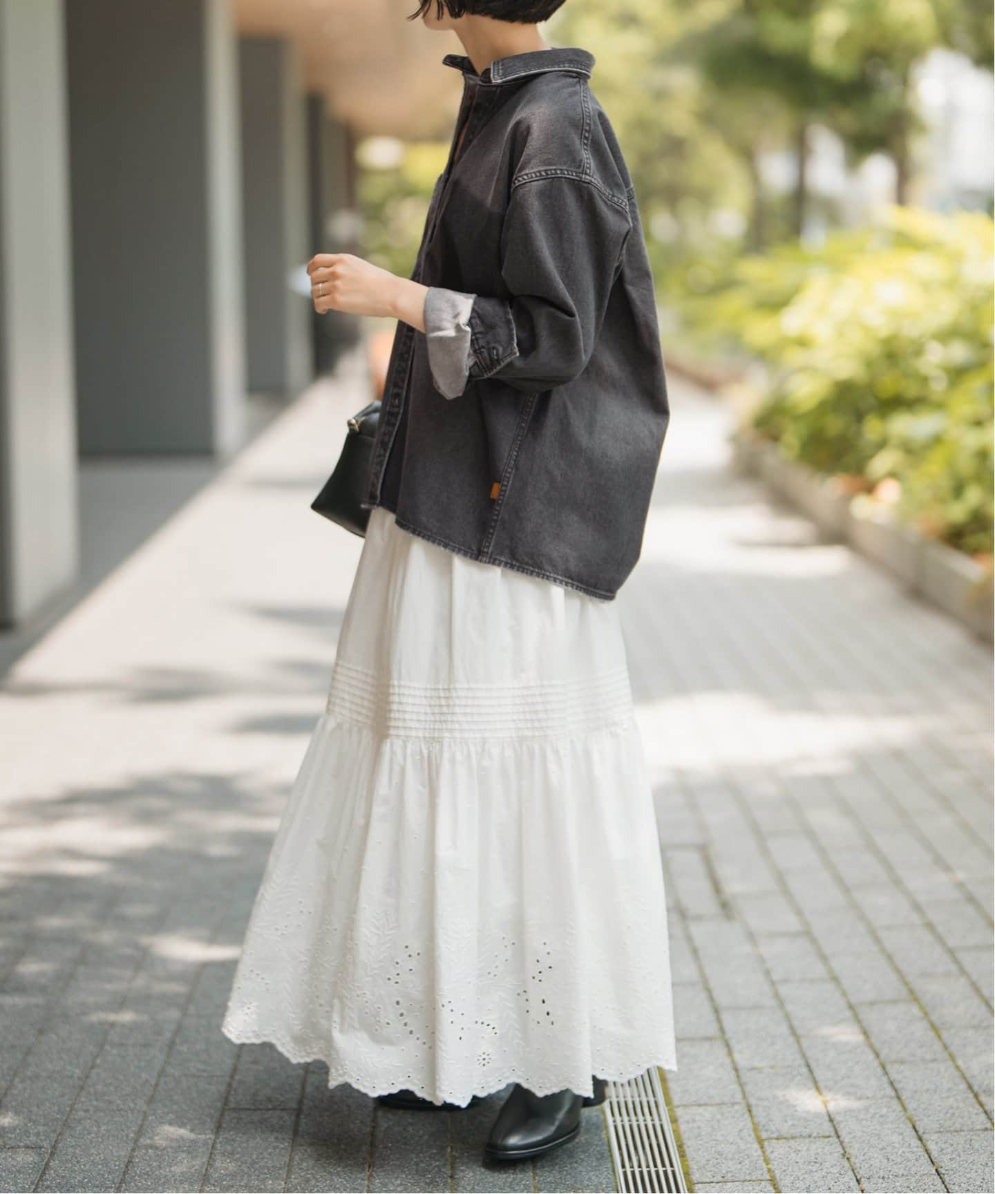 Spick & Span 【5 1/2】DRESS-LINE デニムシャツ Spick & Span（スピックアンドスパン）の「【5 1/2】DRESS-LINE