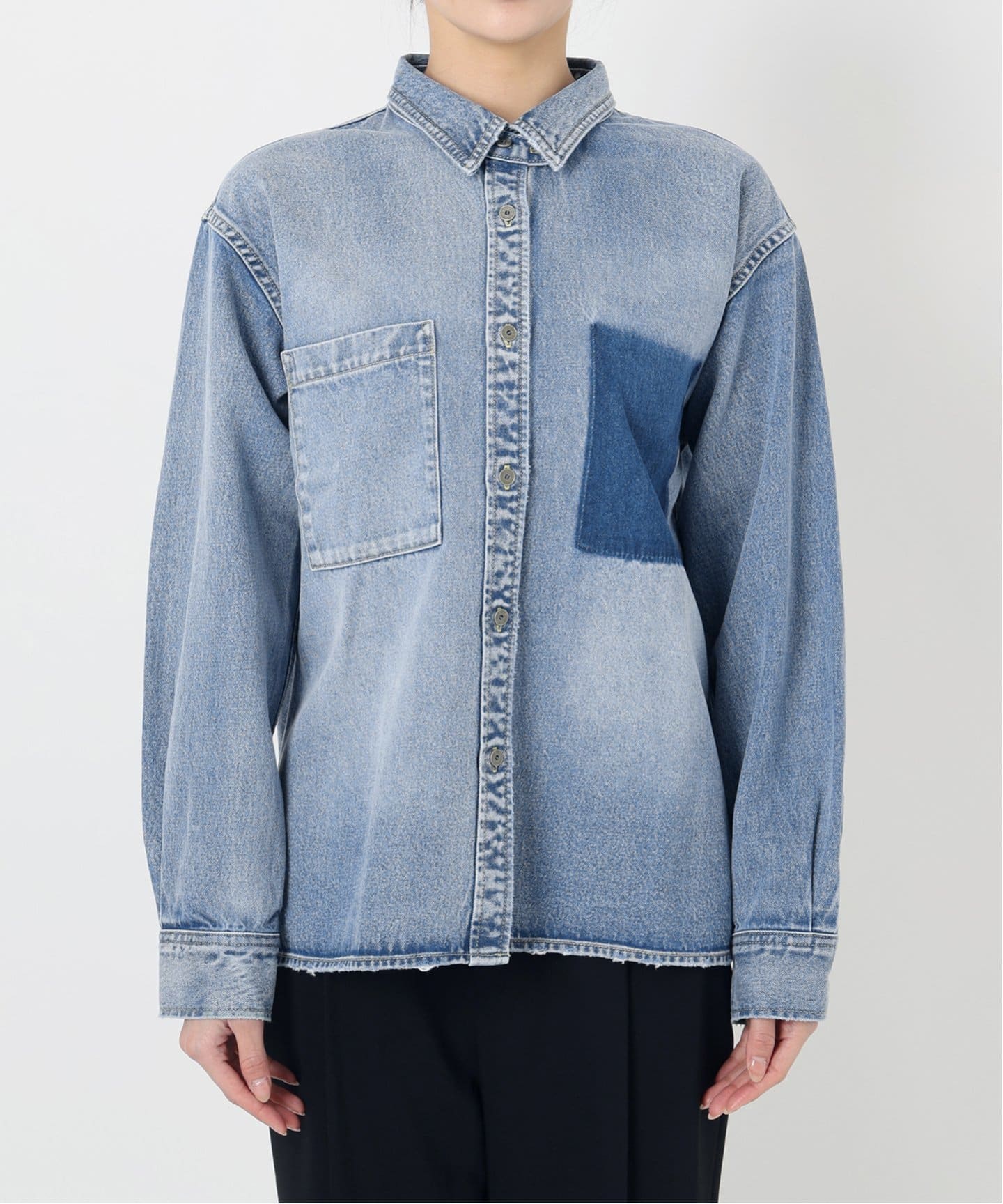 未使用Spick and Span 5 1/2 SOFT DENIM SHIRT WEB限定追加》5 1/2 SOFT DENIM SHIRT（シャツ／ブラウス