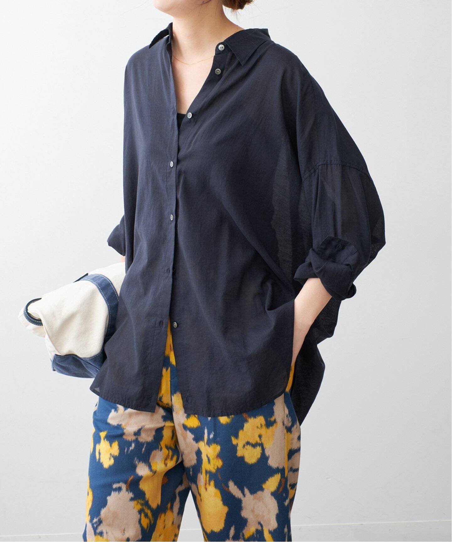 美品 25SS スピックアンドスパン シアーカシュクールシャツ サーモンピンク 美品 25SS スピックアンドスパン シアーカシュクールシャツ