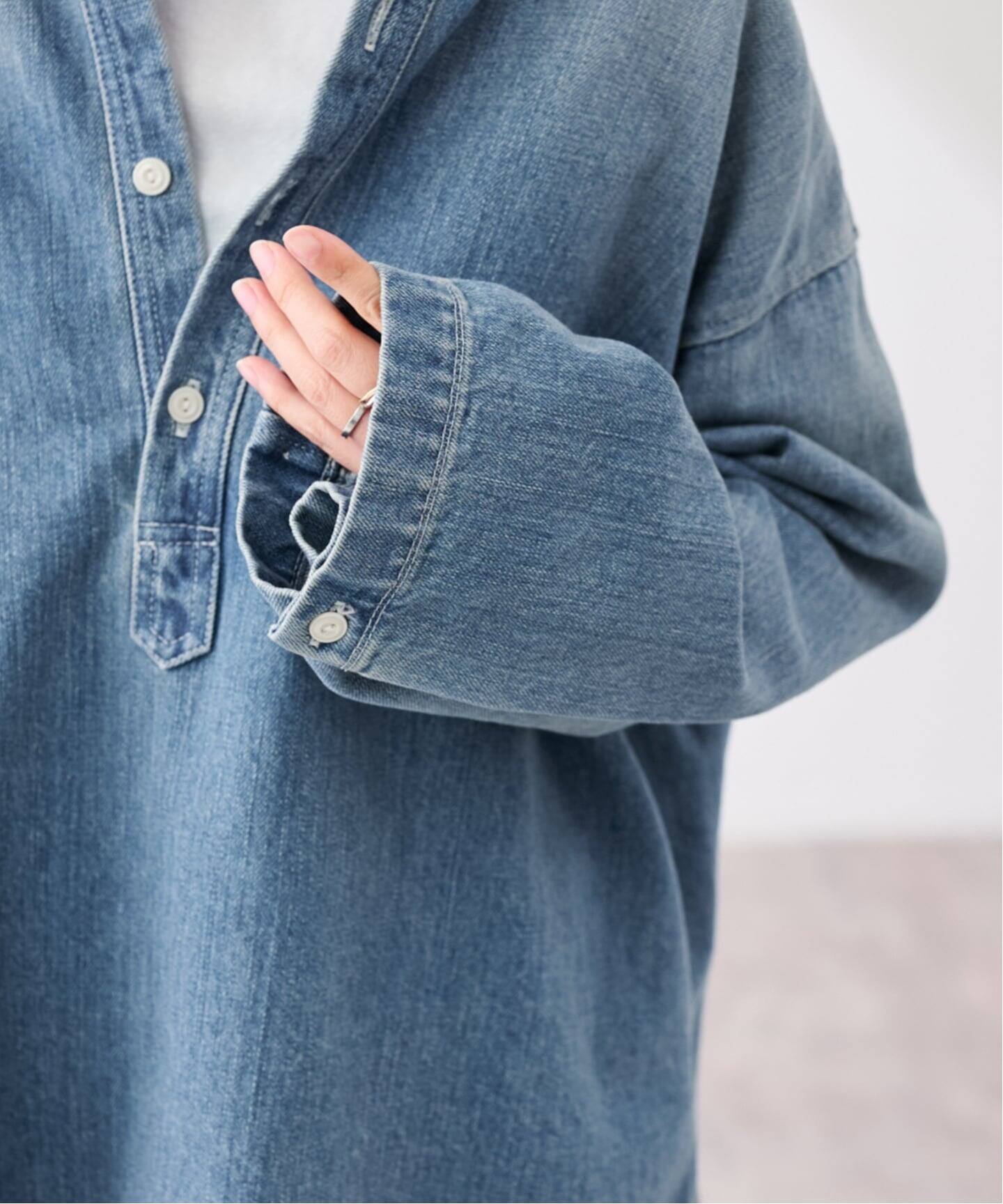 【10/18まで限定価格】フレームワーク　デニムプルオーバー ≪追加≫デニムプルオーバーシャツ（シャツ／ブラウス）｜FRAMeWORK