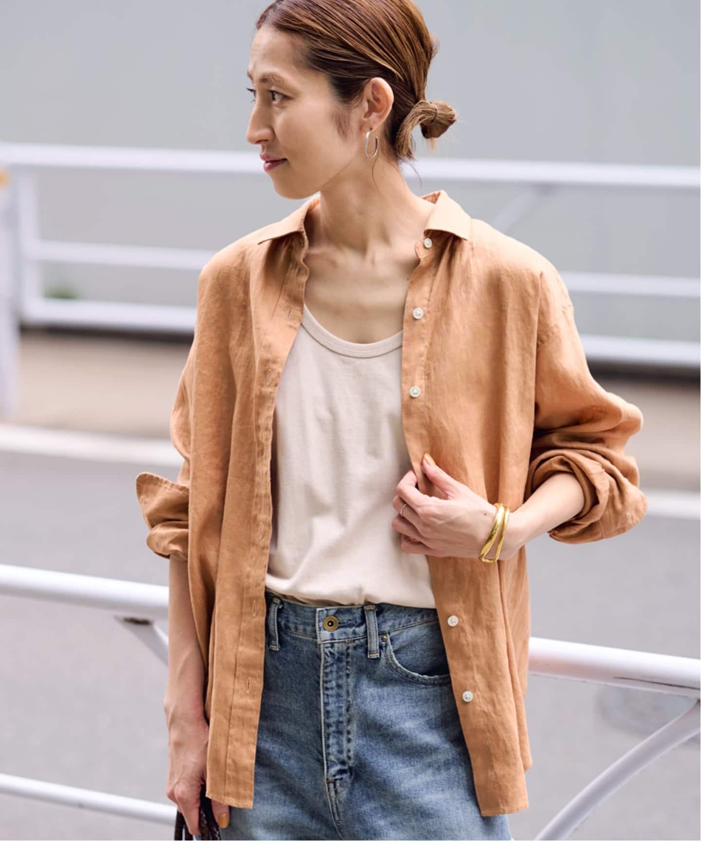新品　FRAMeWORK フレンチリネンレギュラーシャツ　キャメル ≪追加≫フレンチリネンレギュラーシャツ 3（シャツ／ブラウス