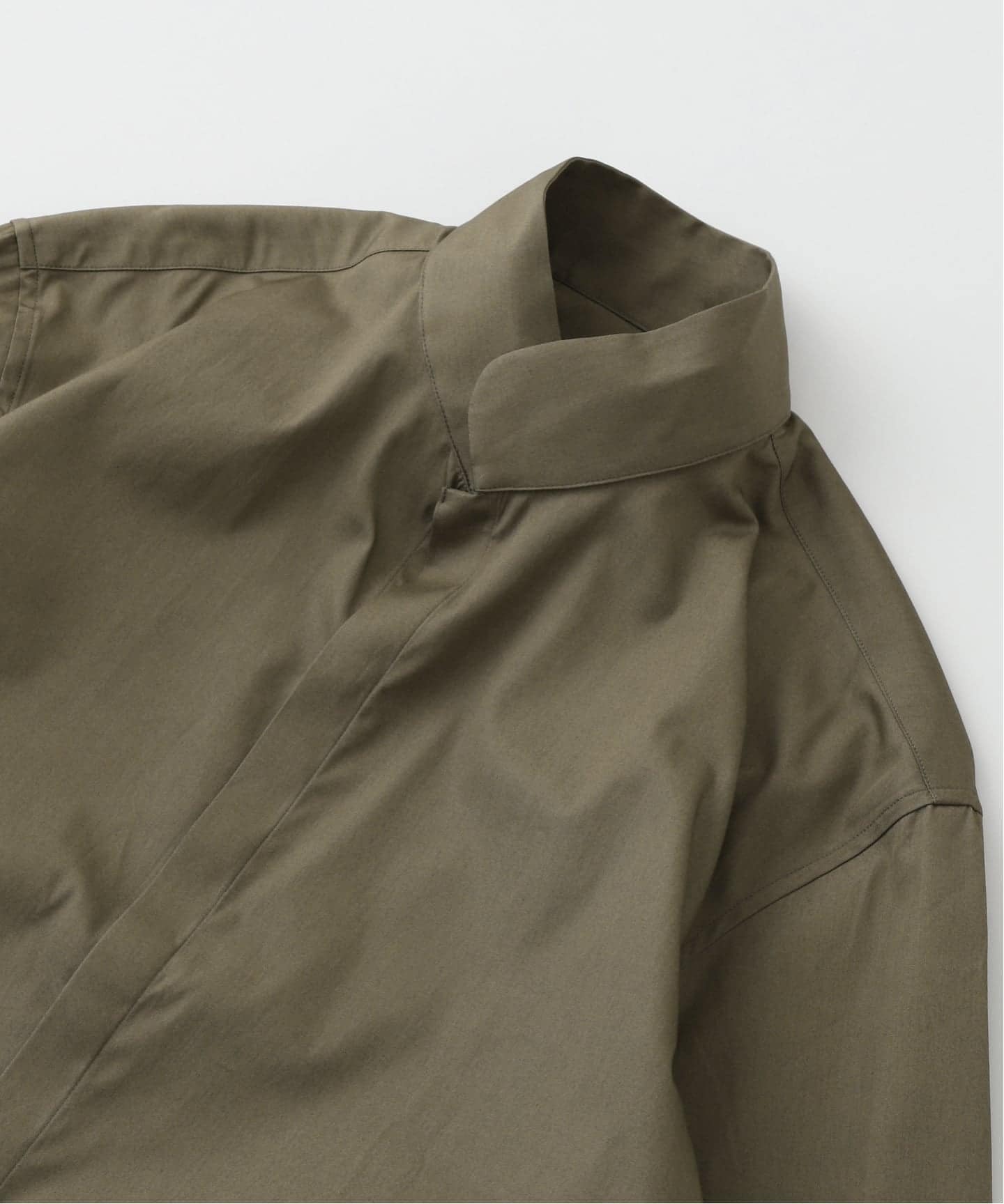 Bourrienne Paris X(ブリエンヌ パリ ディス) X APPARAT（シャツ