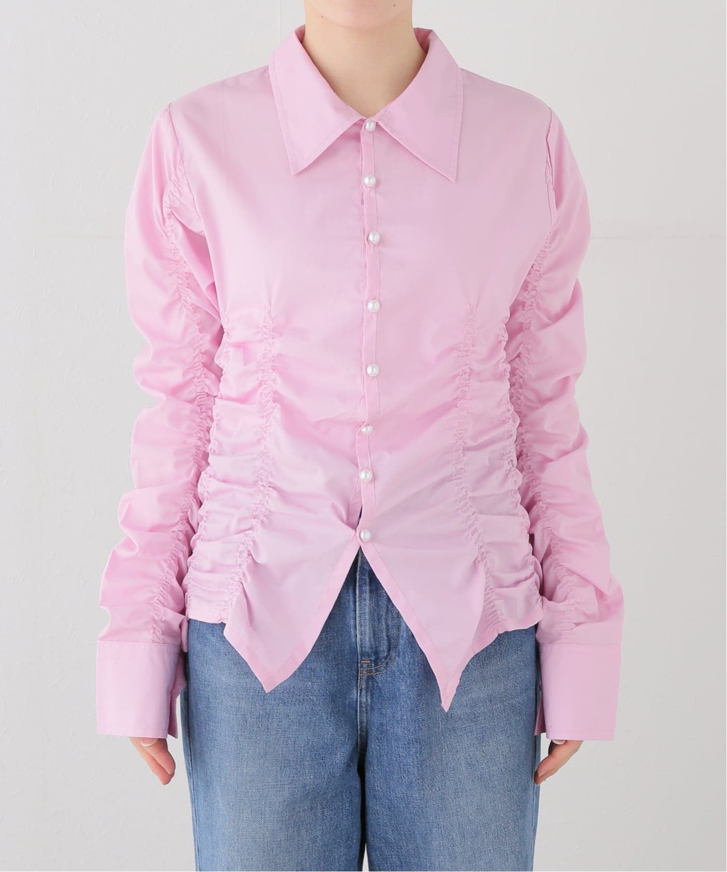 OMO / オーエムオー Ruched Long Sleeve Shirt in Pink（シャツ