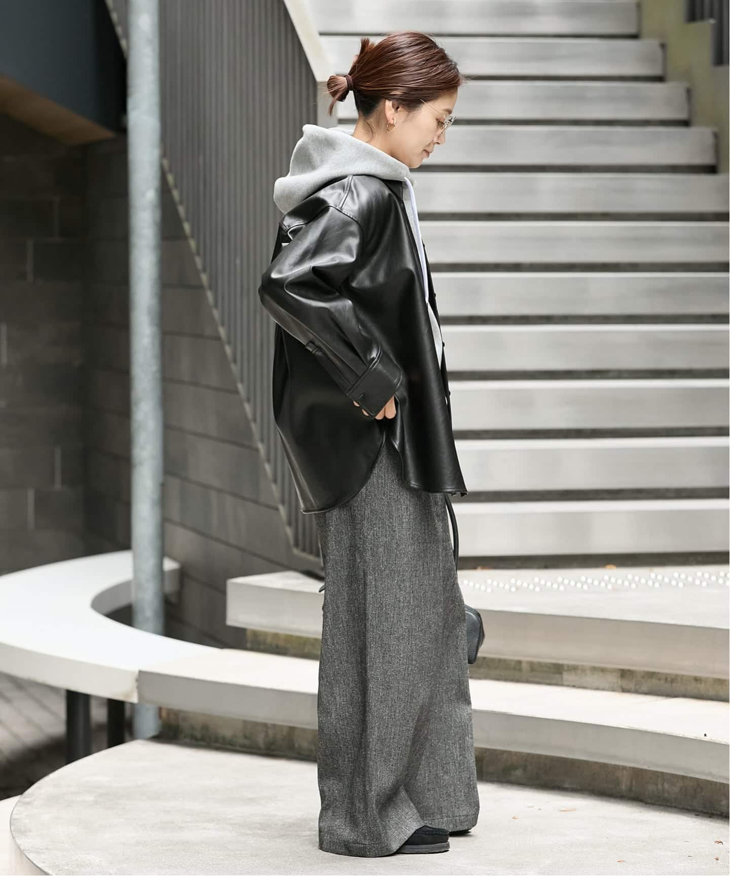 JOURNALSTANDARD  ウォッシャブルフェイクレザーシャツ　ブラック ウォッシャブルフェイクレザーシャツ（シャツ／ブラウス）｜JOURNAL