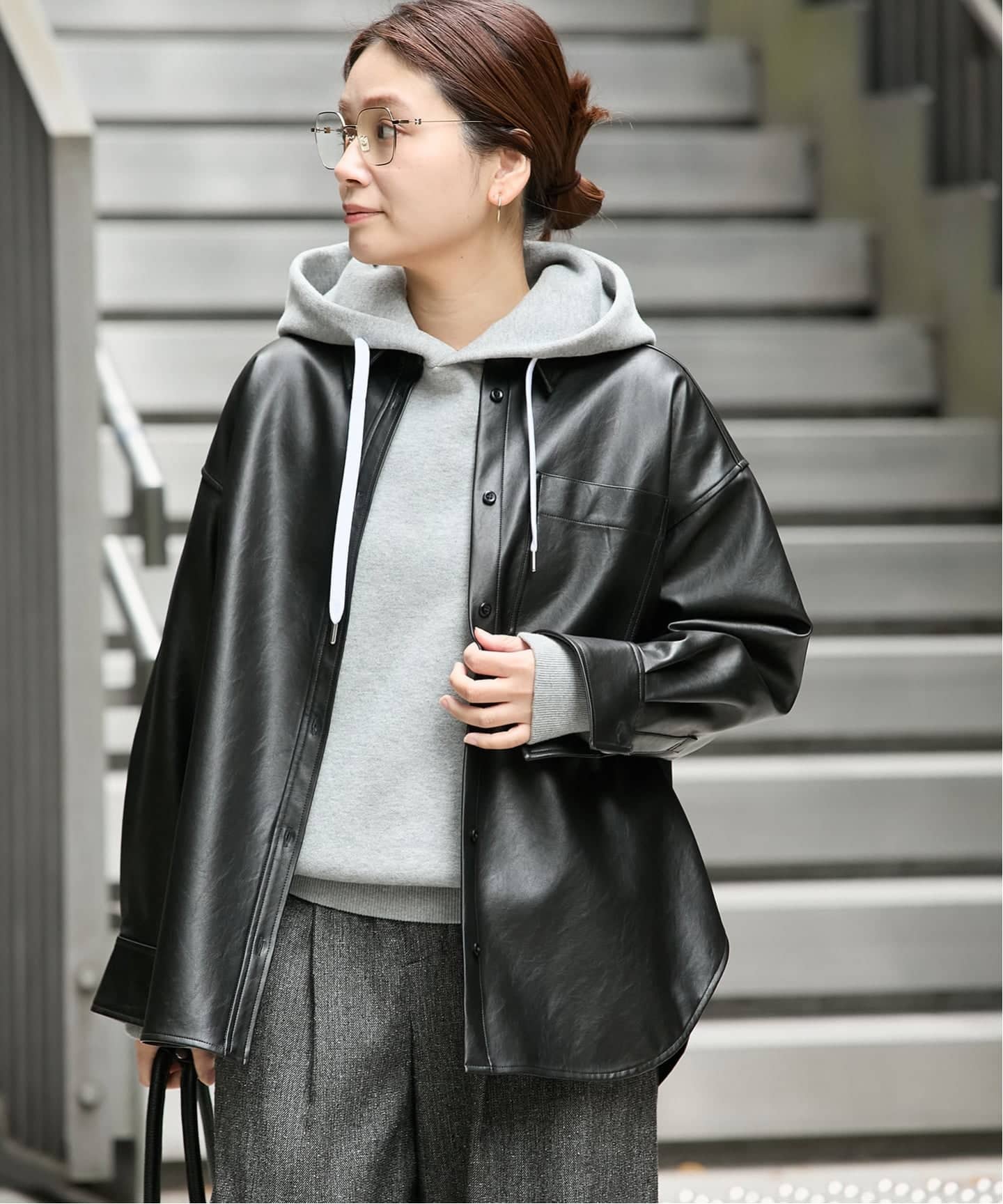 ウォッシャブルフェイクレザーシャツ（シャツ／ブラウス）｜JOURNAL