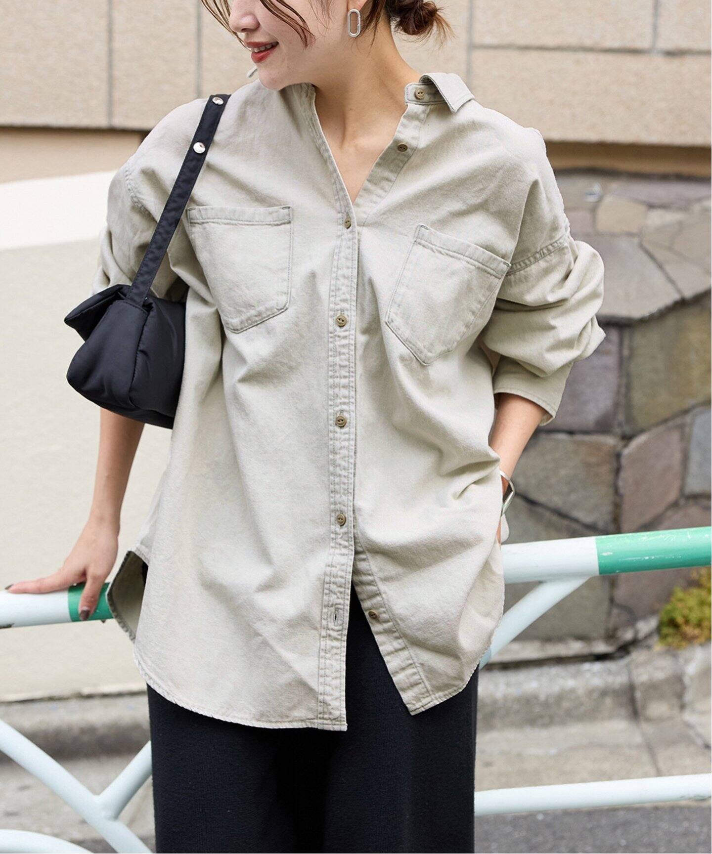 25ss 未使用タグ付【ジャーナルスタンダード】ライトオンスデニムシャツ 完売 追加》ライトオンスデニムシャツ（シャツ／ブラウス）｜JOURNAL