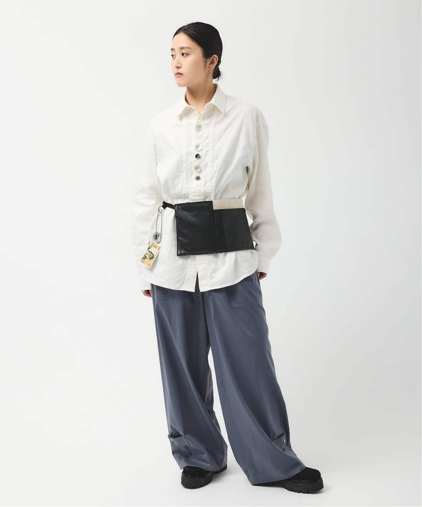 別注【MIKA KASAI】PATCH BUTTON LINEN SH（シャツ／ブラウス