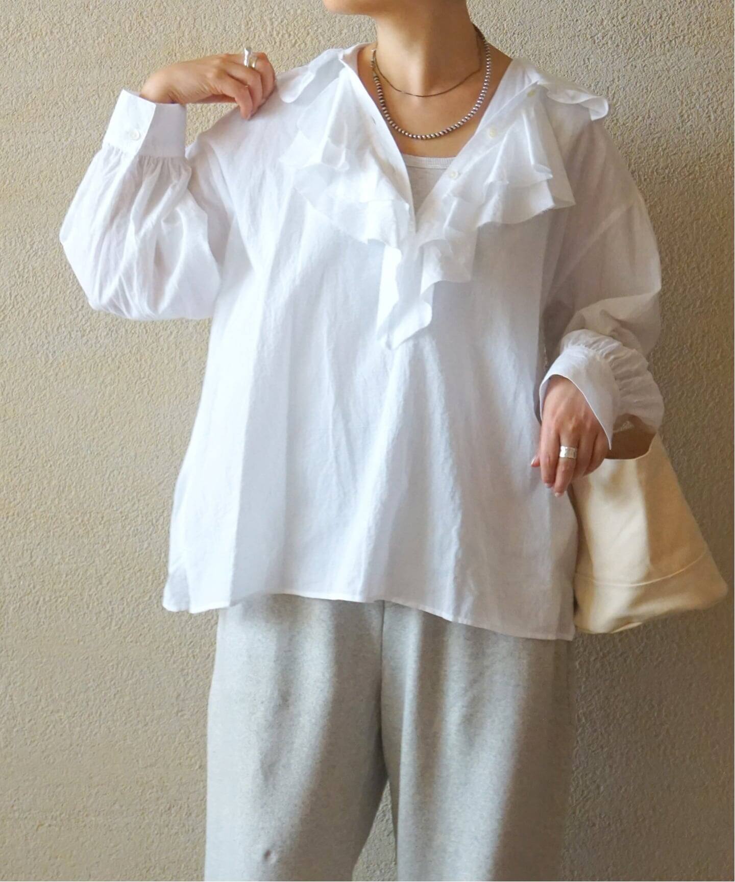 ラッフルフリルプルオーバーシャツ（シャツ／ブラウス）｜journal