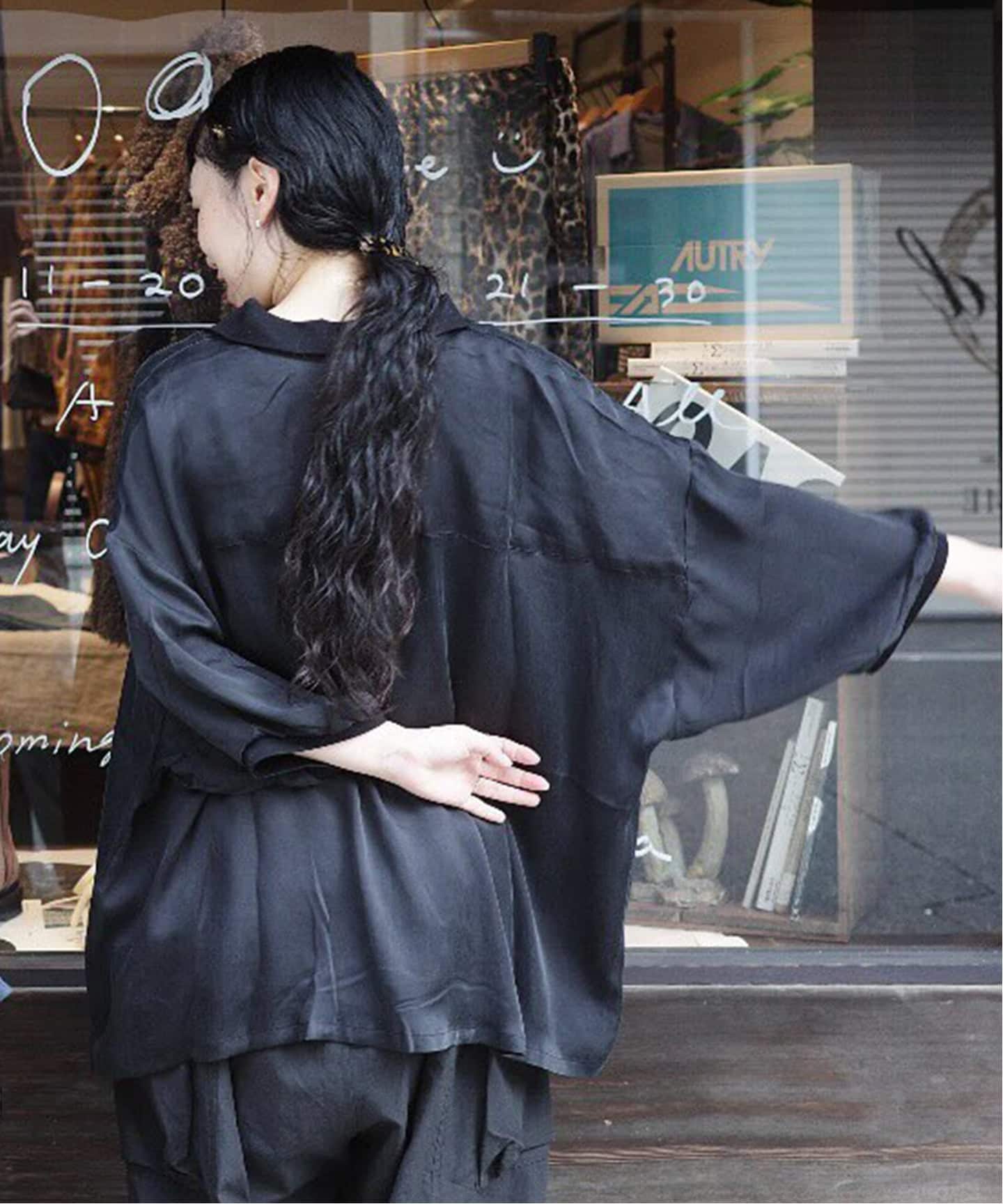 ジャーナルスタンダードラックス　ブラック 半袖ノーカラージャケット 半袖シャツ ジャーナルスタンダードラックスブラック 半袖ノーカラー