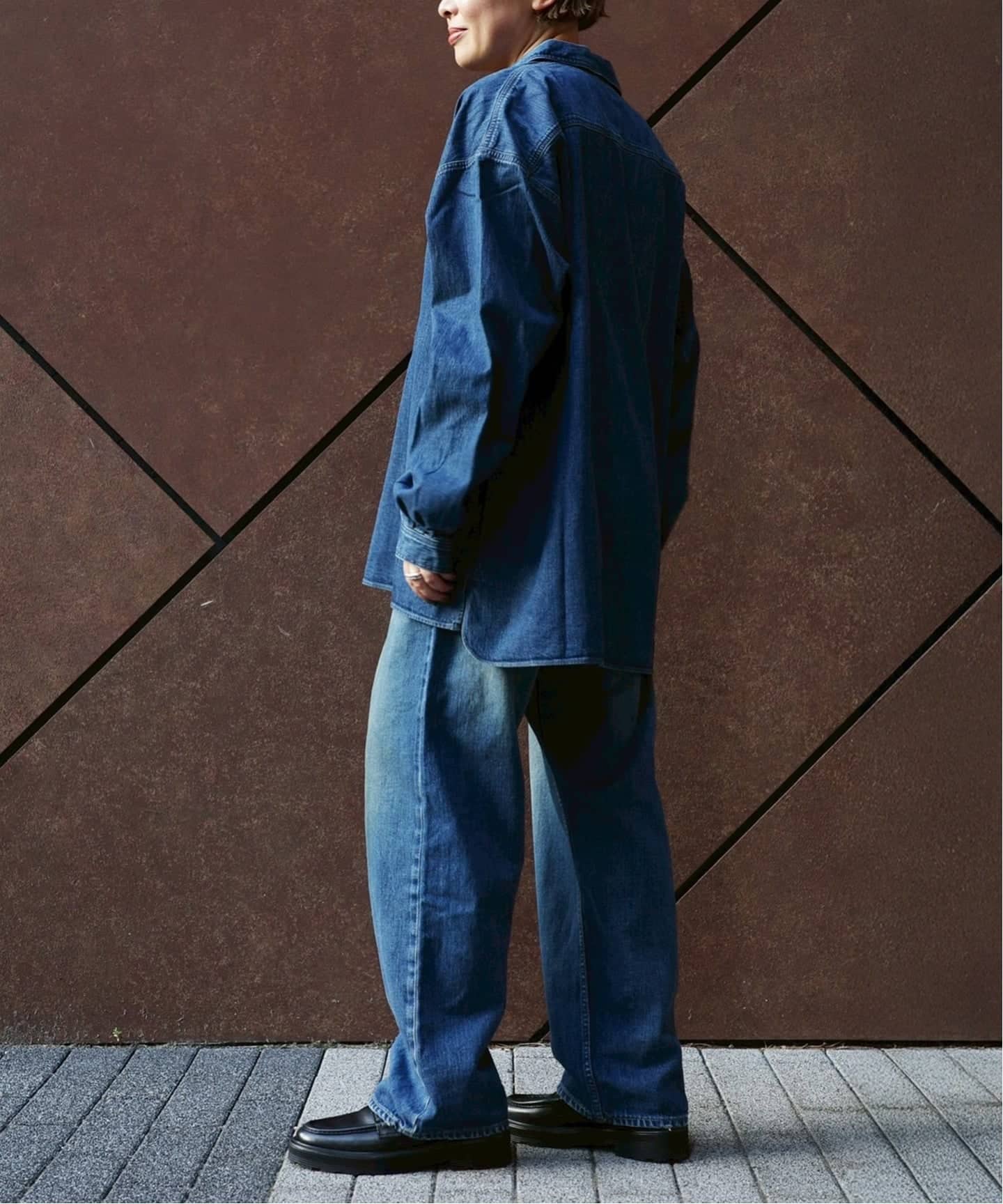 ［新品］ジャーナルスタンダードラックス【chimala】 プリントスウェット　紺 JOURNAL STANDARD LUXE（ジャーナルスタンダード ラックス）の