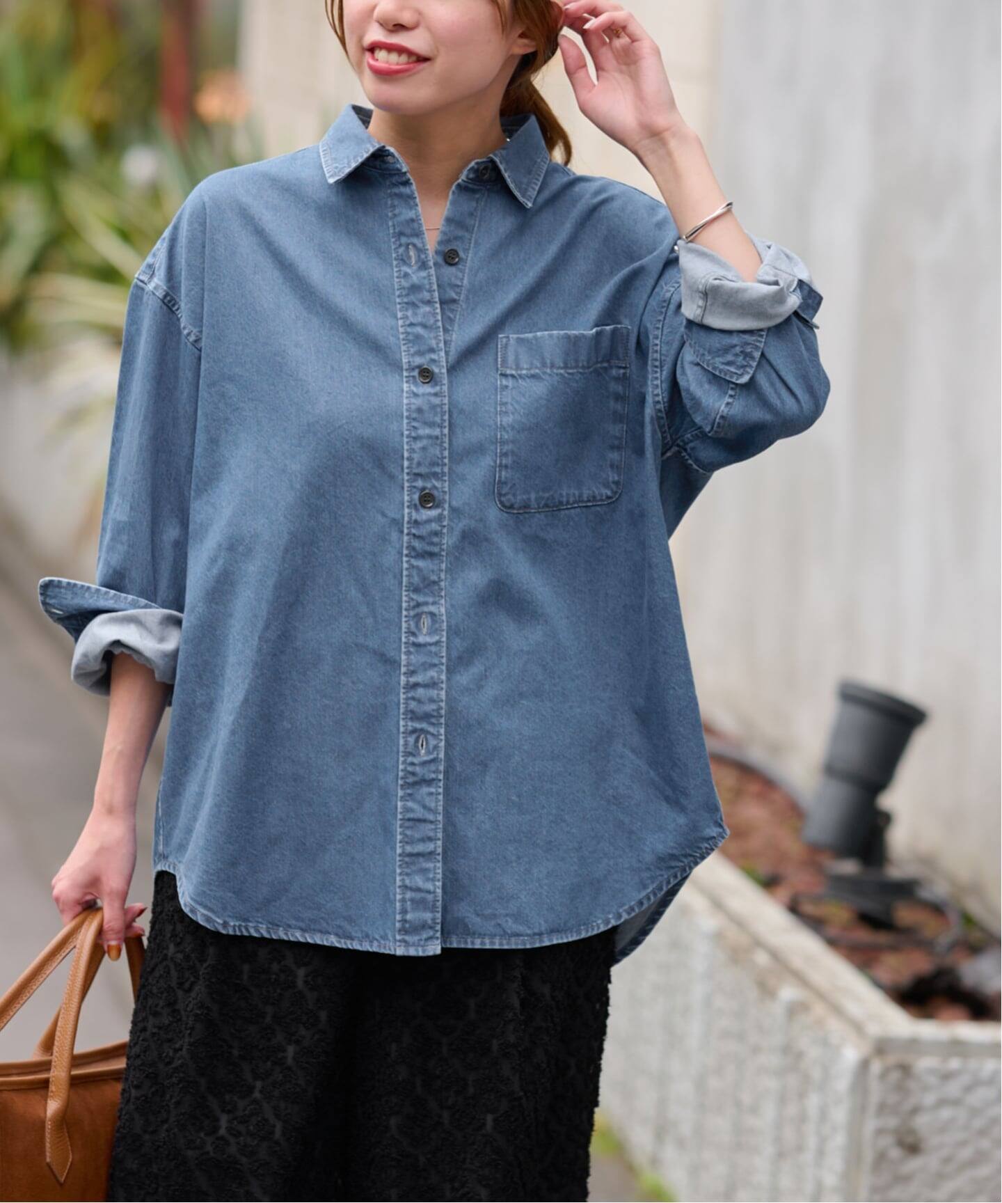 【新品】journalstandardrelume✳︎25ss✳︎デニムビッグシャツ 25AW新作］デニムオーバーサイズシャツ（シャツ／ブラウス