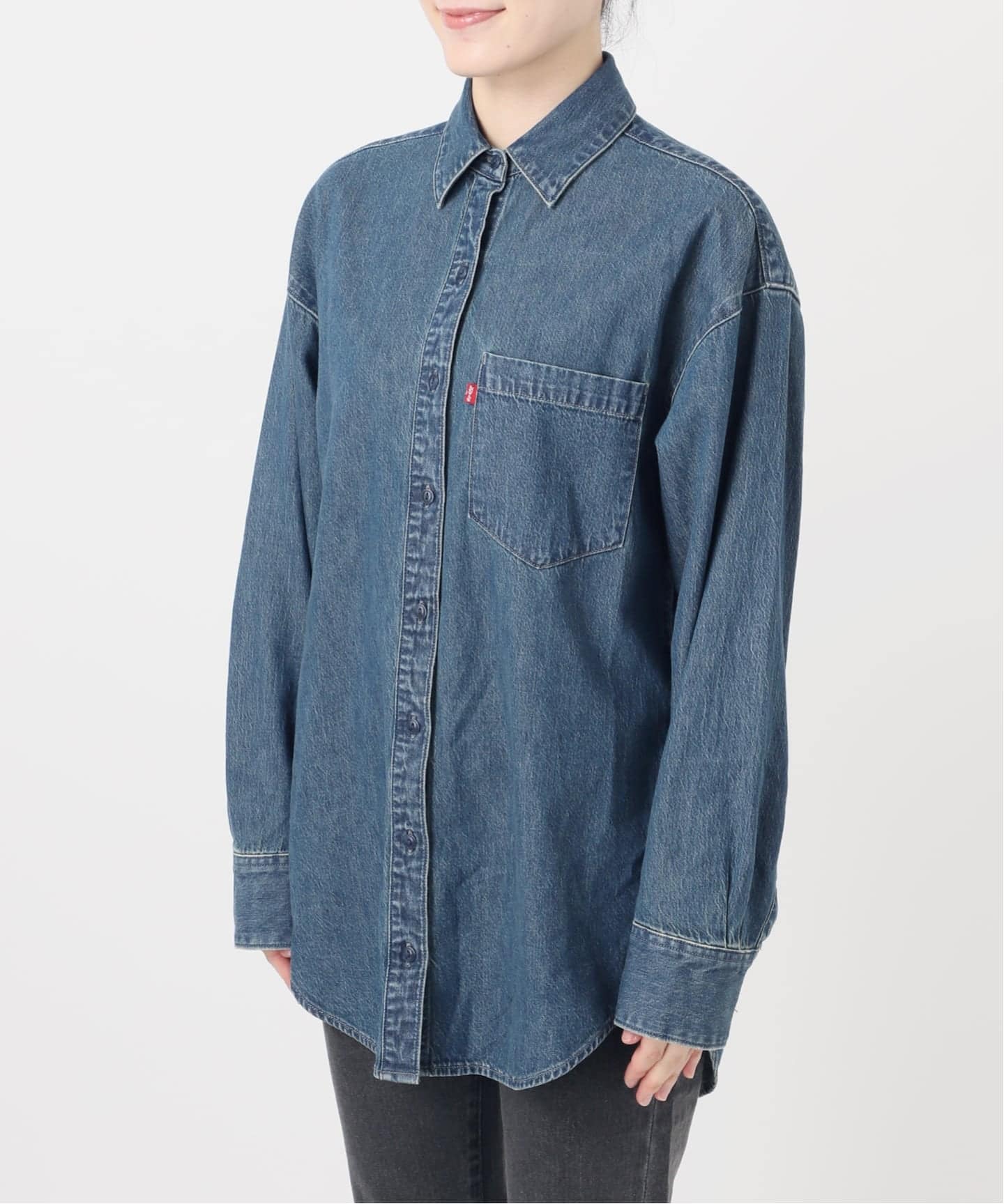 JOURNAL STANDARD × LEVI’S 別注デニムシャツ 𝗟𝗲𝘃𝗶'𝘀®︎×𝗝𝗢𝗨𝗥𝗡𝗔𝗟 𝗦𝗧𝗔𝗡𝗗𝗔𝗥𝗗 𝗿𝗲𝗹𝘂𝗺𝗲