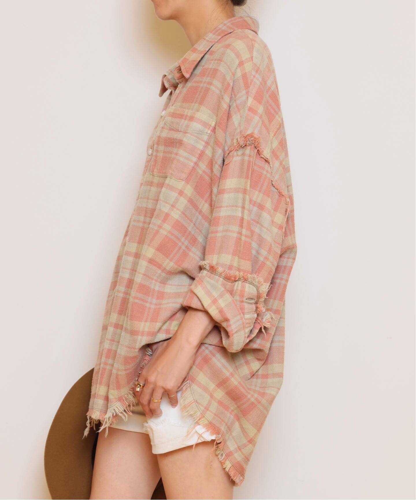 R13/アールサーティーン】SHREDDED SEAM DROP NECK シャツ（シャツ