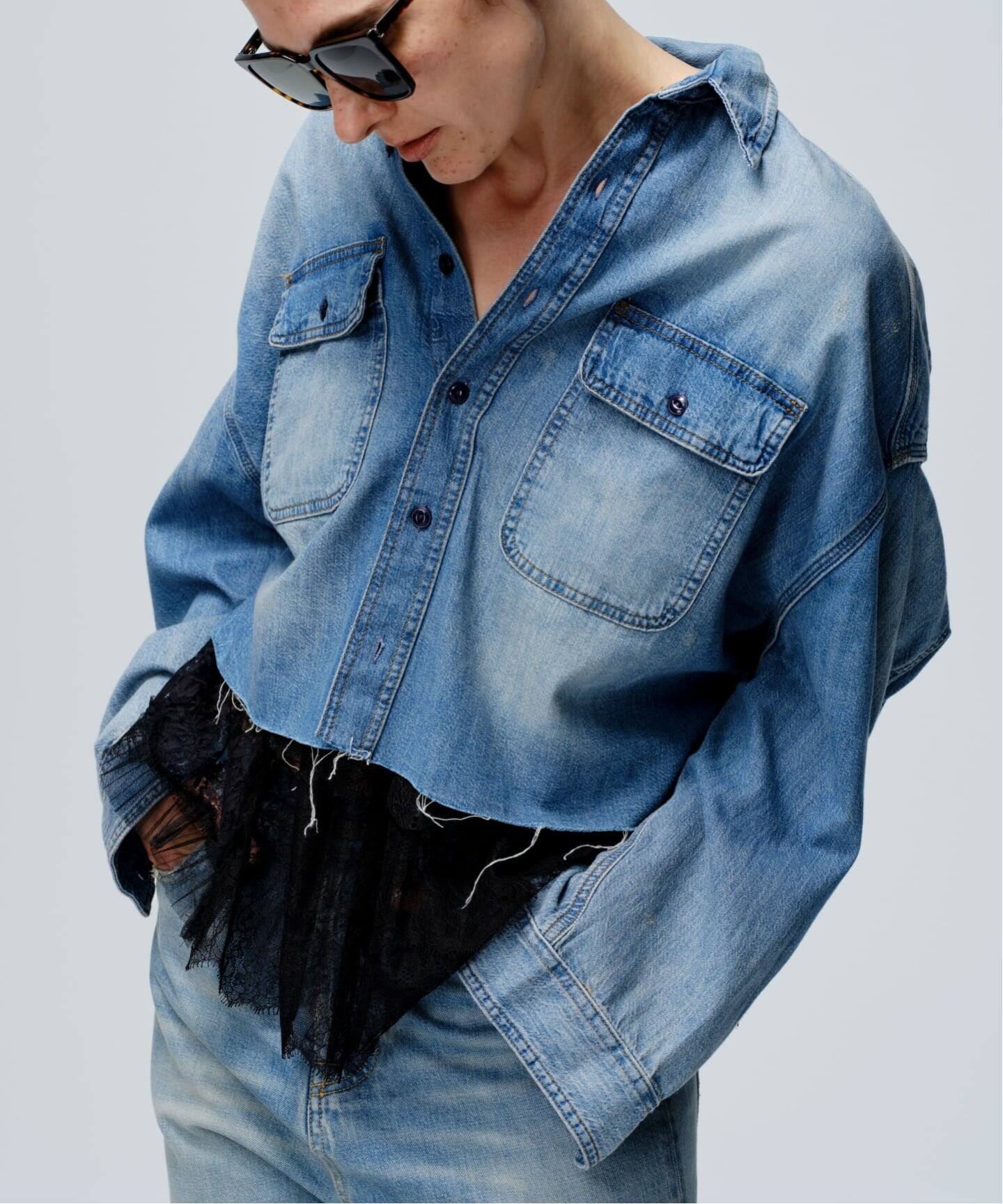 R13/アールサーティーン】 CROPPED DENIM SHIRT（シャツ／ブラウス 