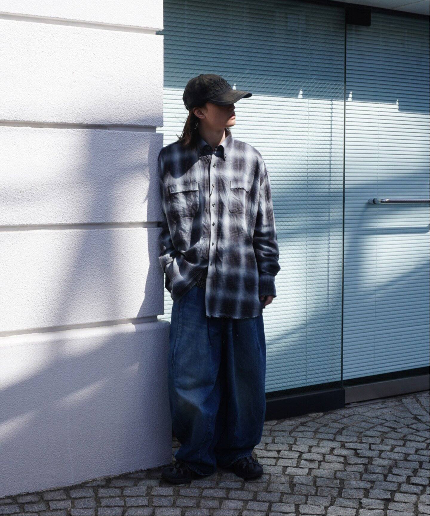 Name./ネーム COTTON TWILL OMBRE CUT-OFF SHIRT（シャツ